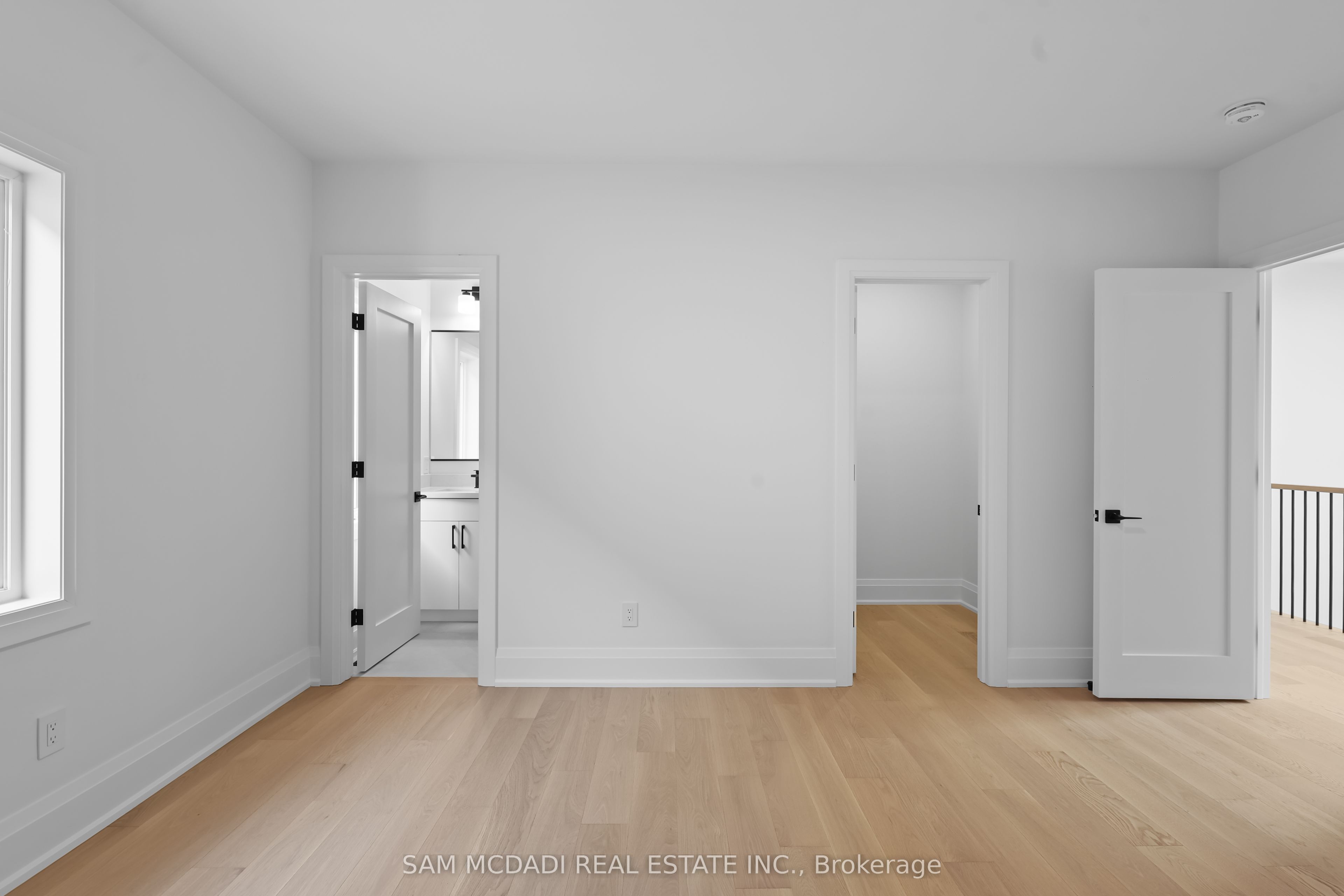 2354 Eighth Line Property Photo 25