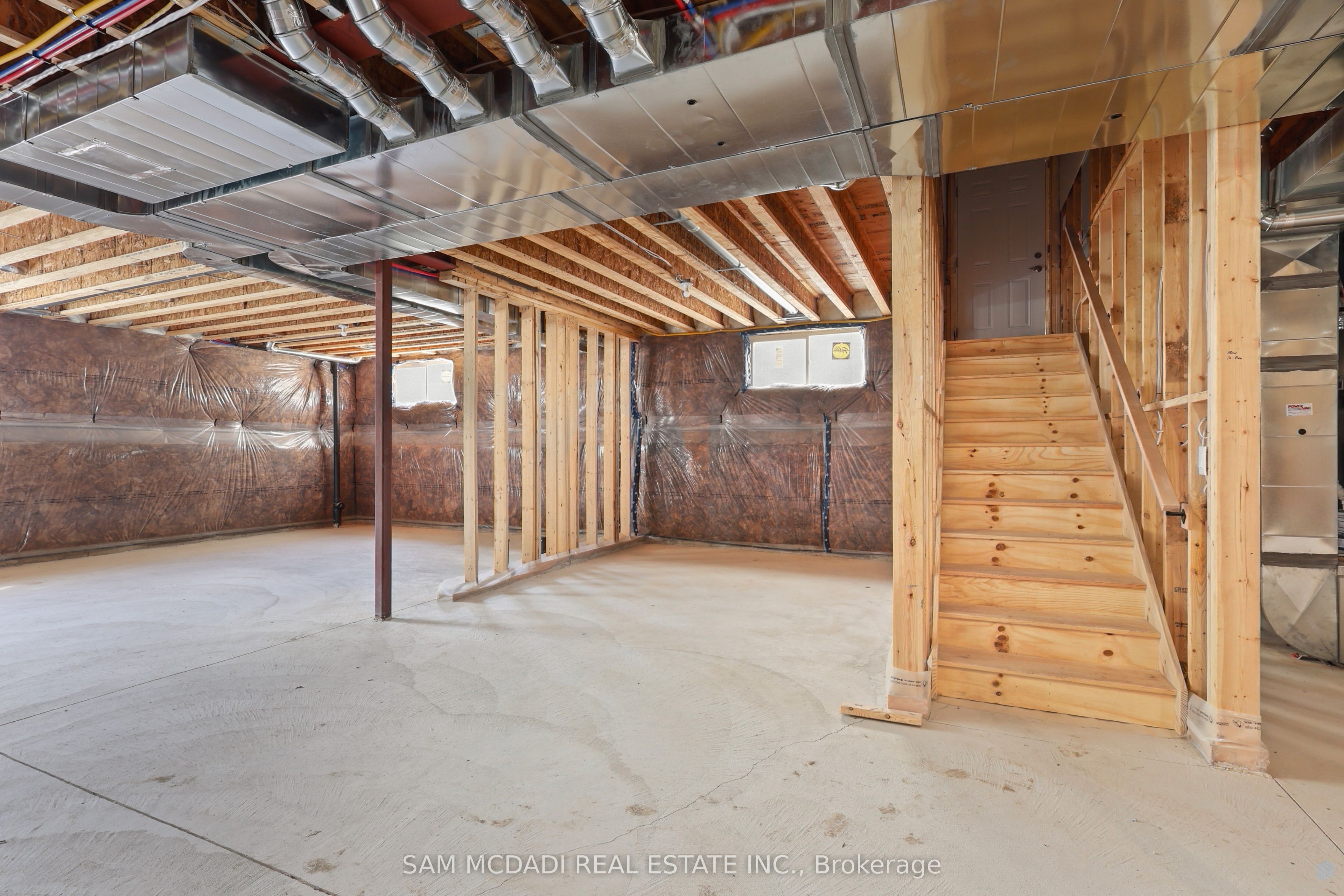 2350 Eighth Line Property Photo 45
