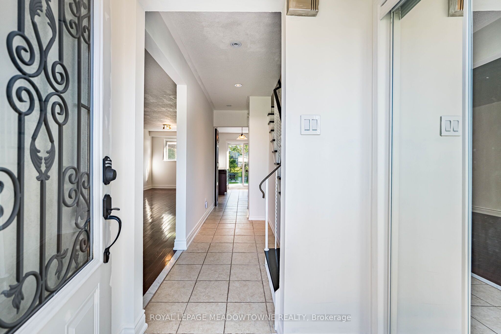 2155 Pashak Court Property Photo 4
