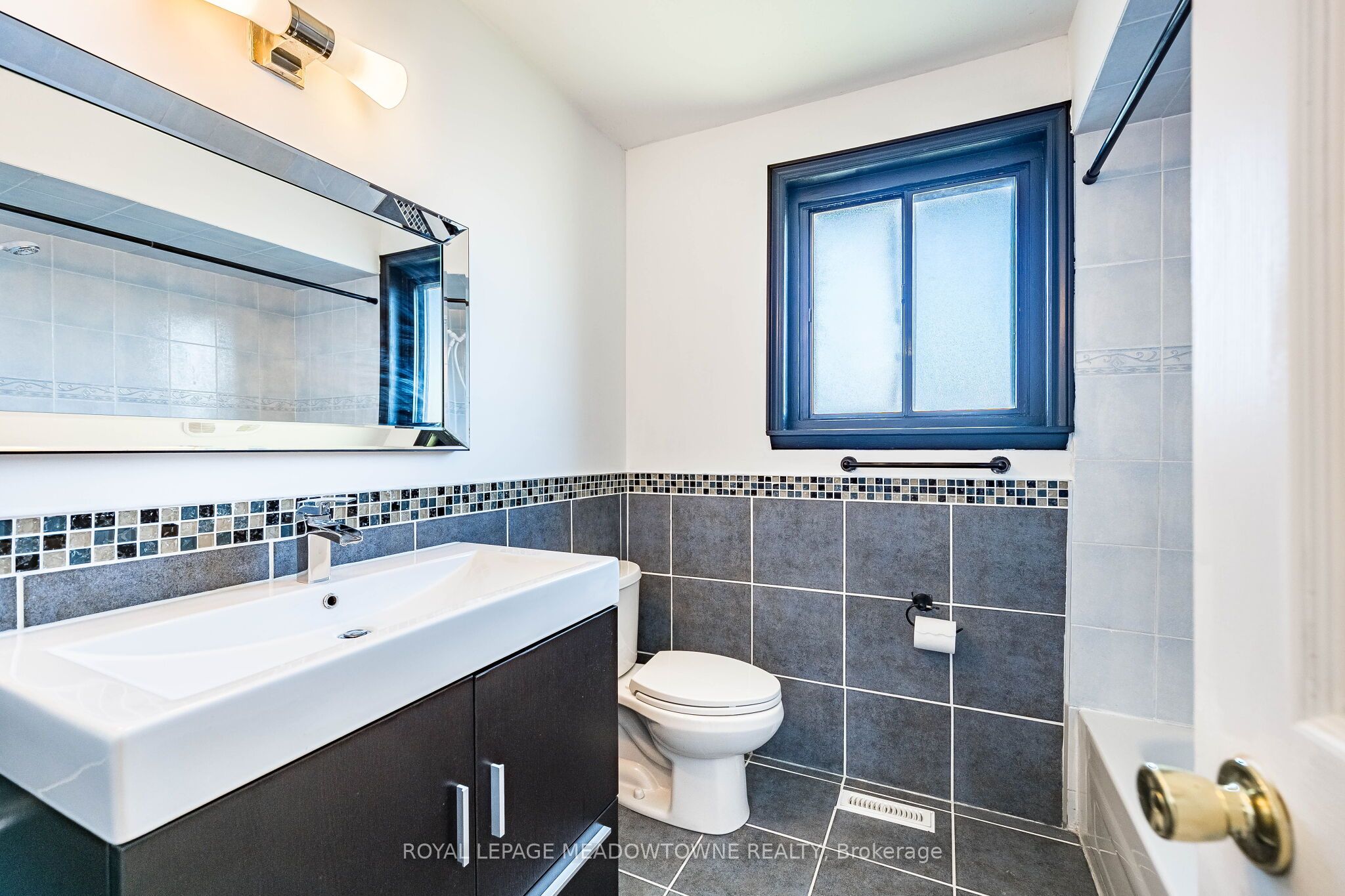 2155 Pashak Court Property Photo 17