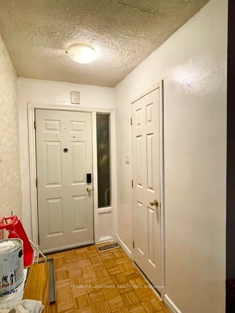 3025 Cedarglen Gate 29 Basement Property Photo 3