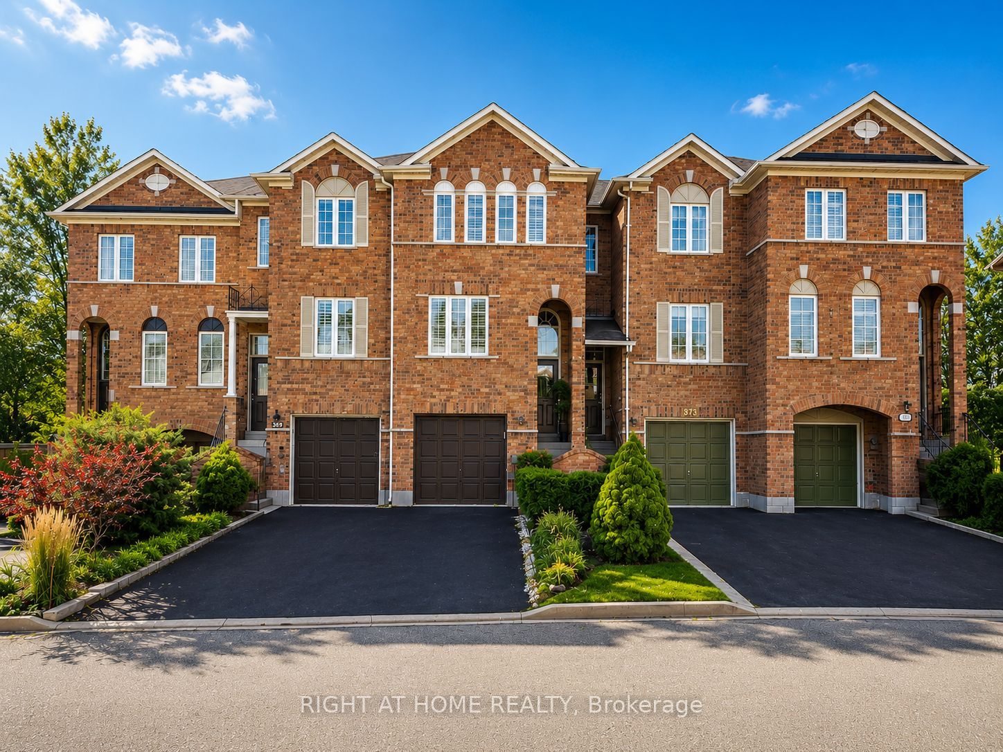 371 Fairgate Way Property Photo 1