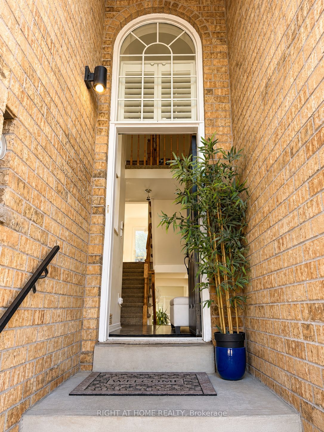 371 Fairgate Way Property Photo 2