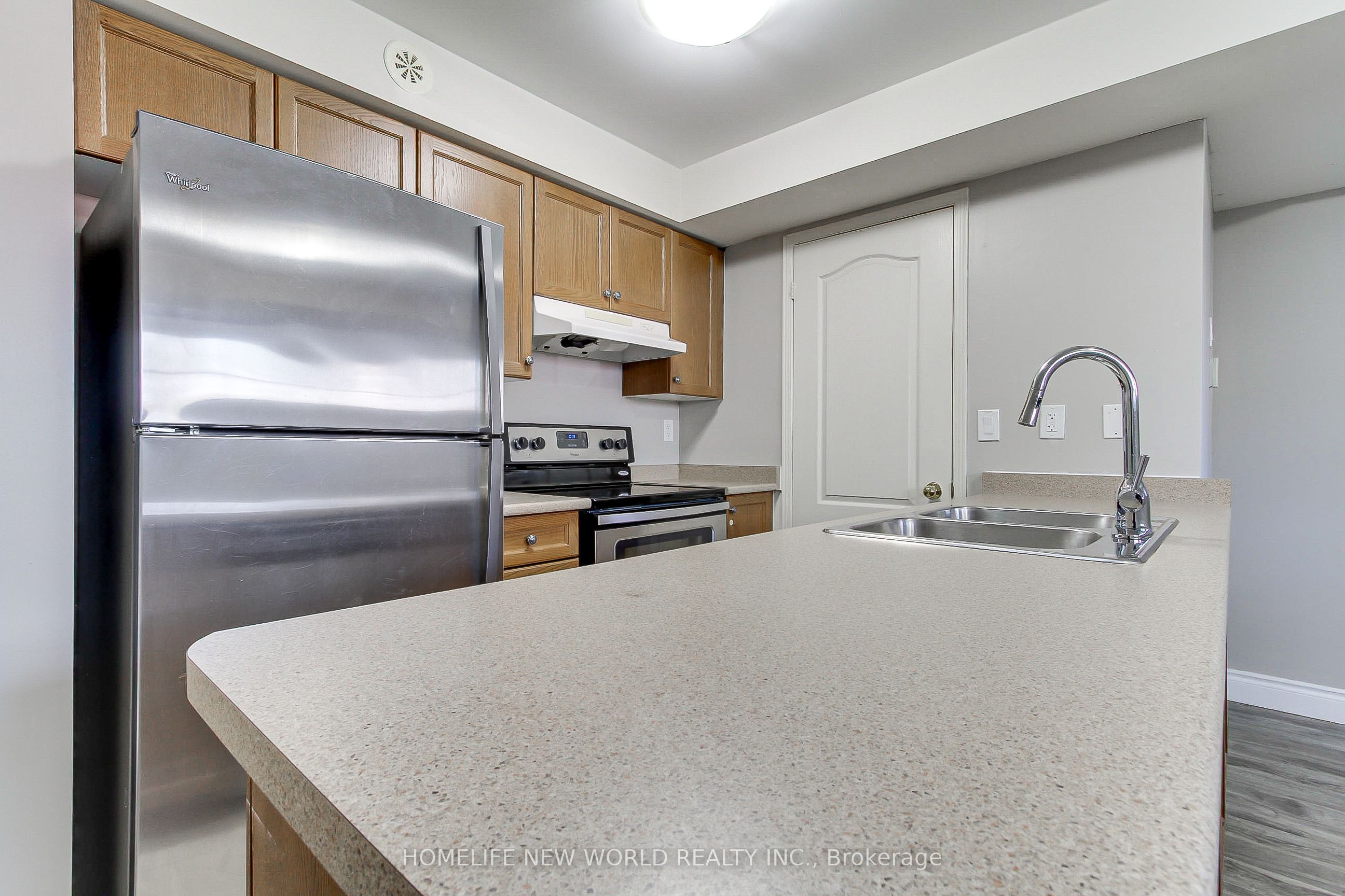 133 Isaac Devins Boulevard 3 Property Photo 5