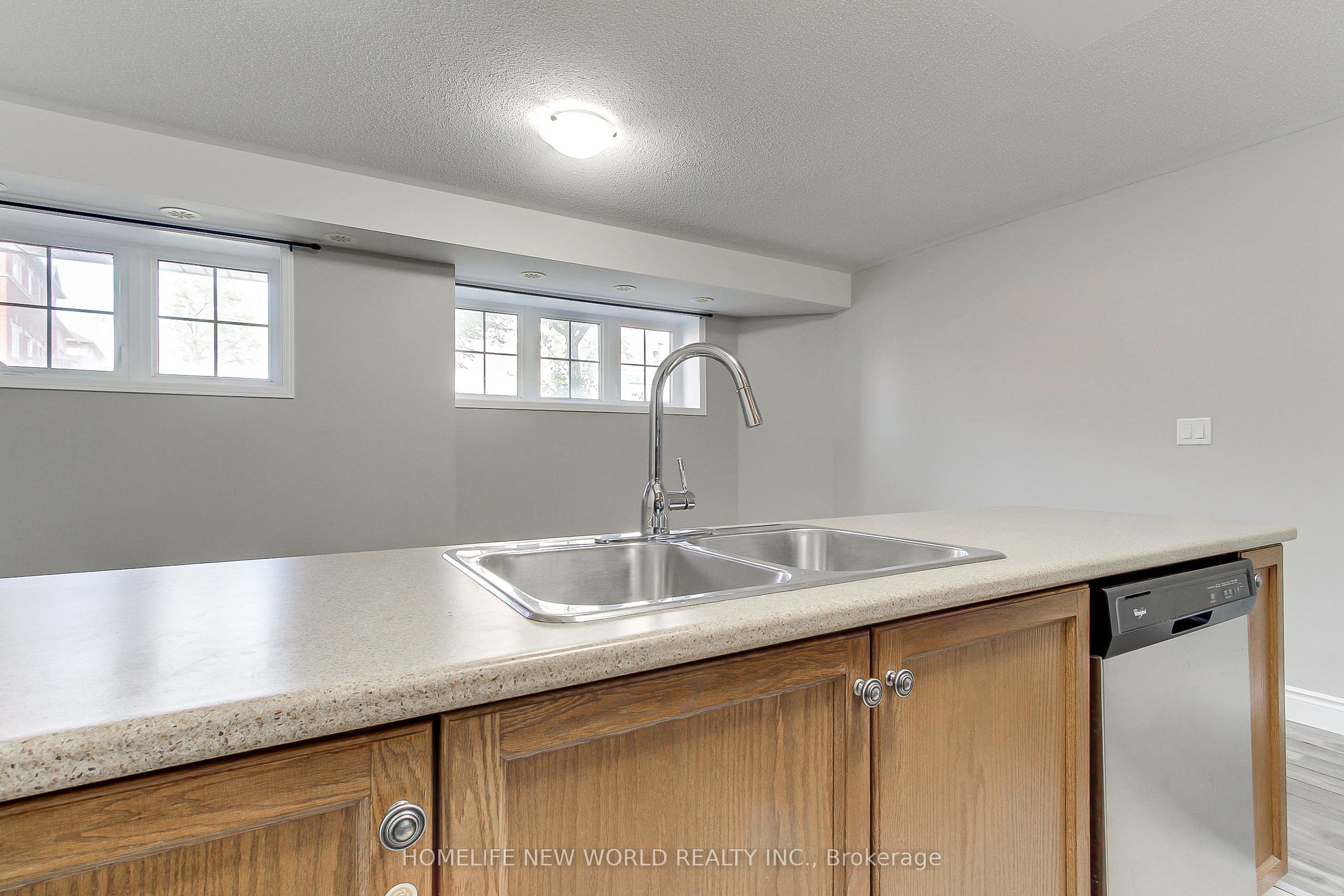 133 Isaac Devins Boulevard 3 Property Photo 6