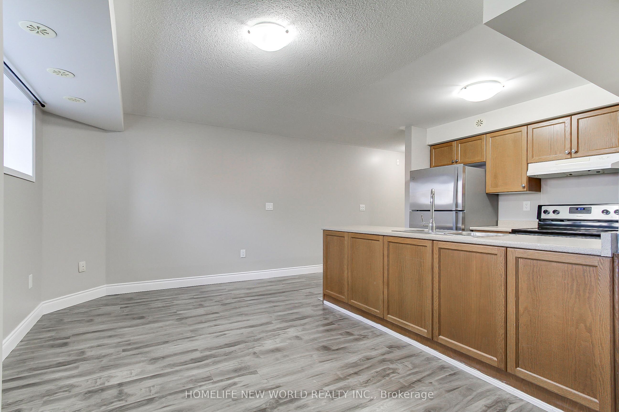133 Isaac Devins Boulevard 3 Property Photo 10