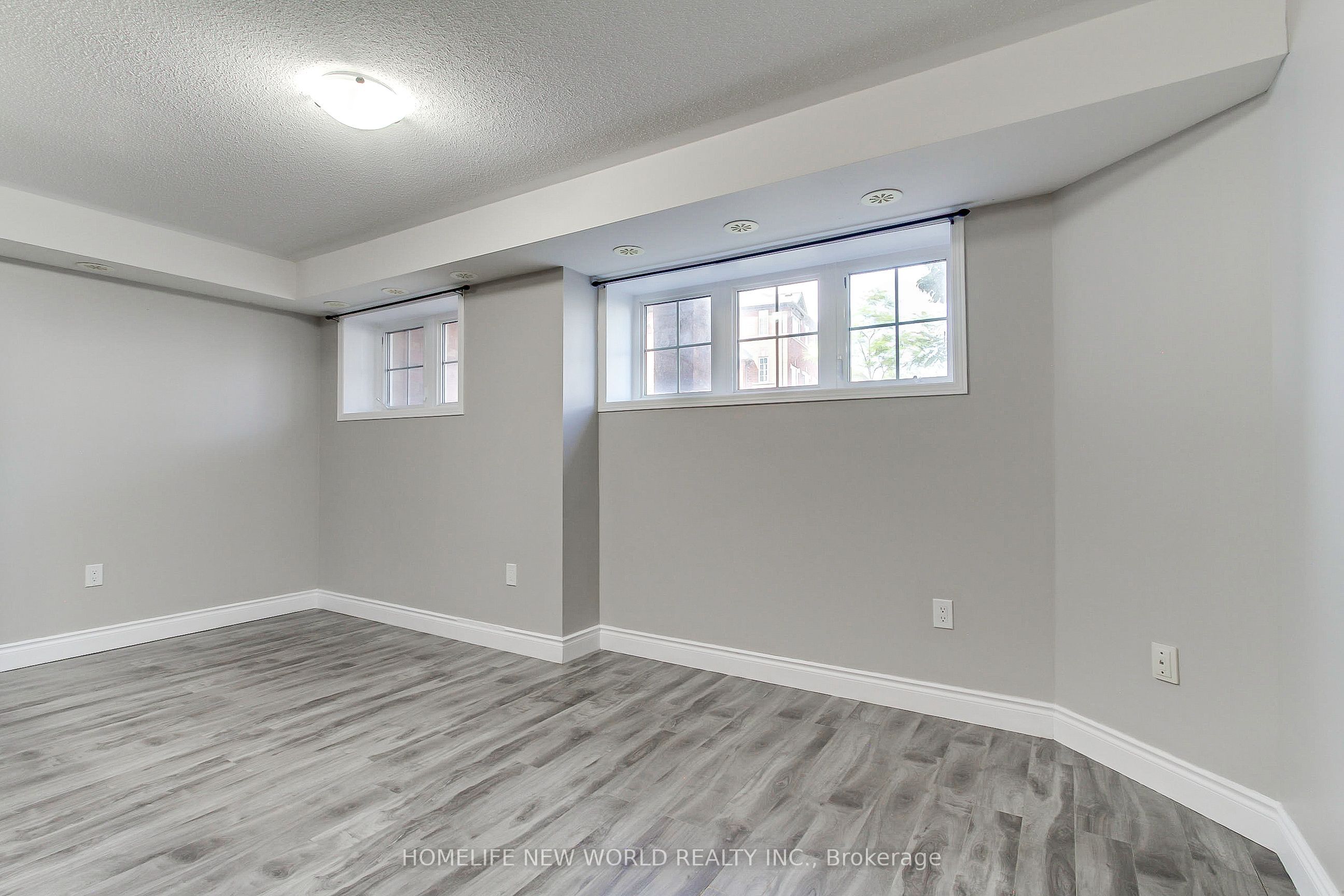 133 Isaac Devins Boulevard 3 Property Photo 11