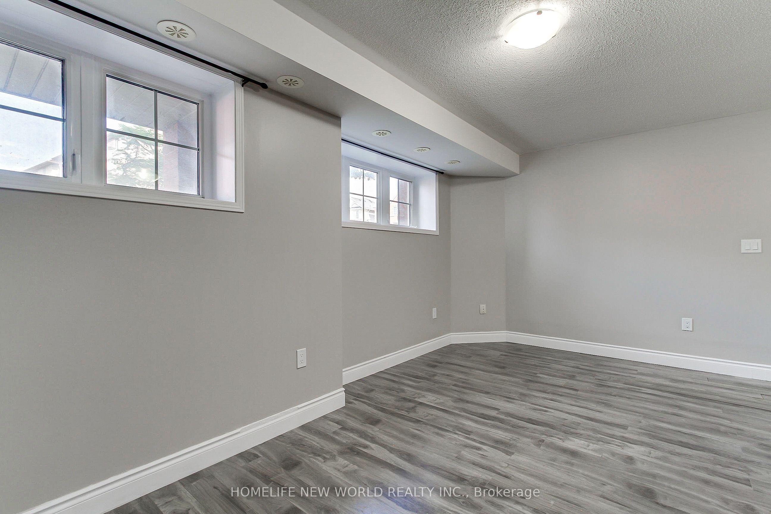 133 Isaac Devins Boulevard 3 Property Photo 12