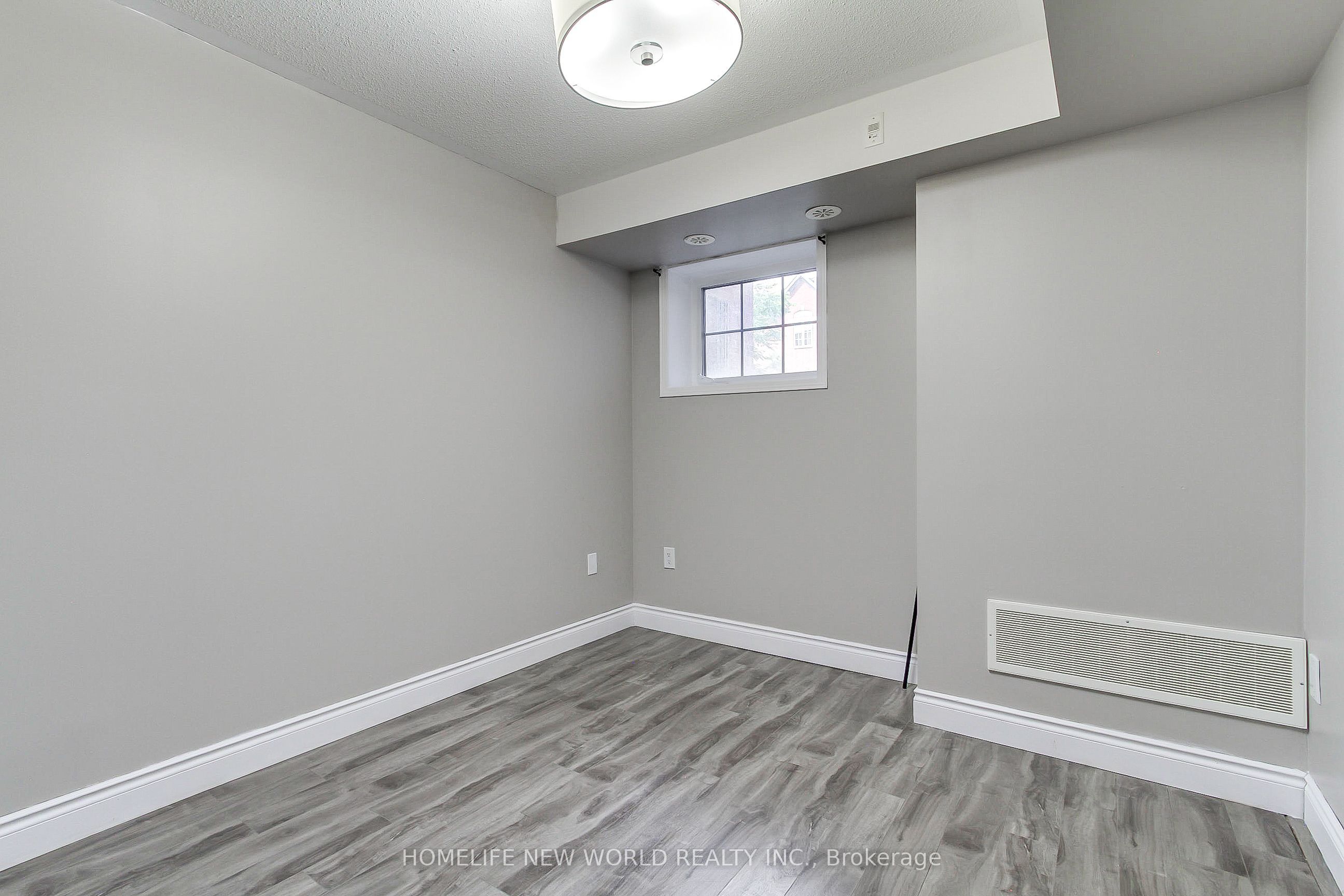 133 Isaac Devins Boulevard 3 Property Photo 14