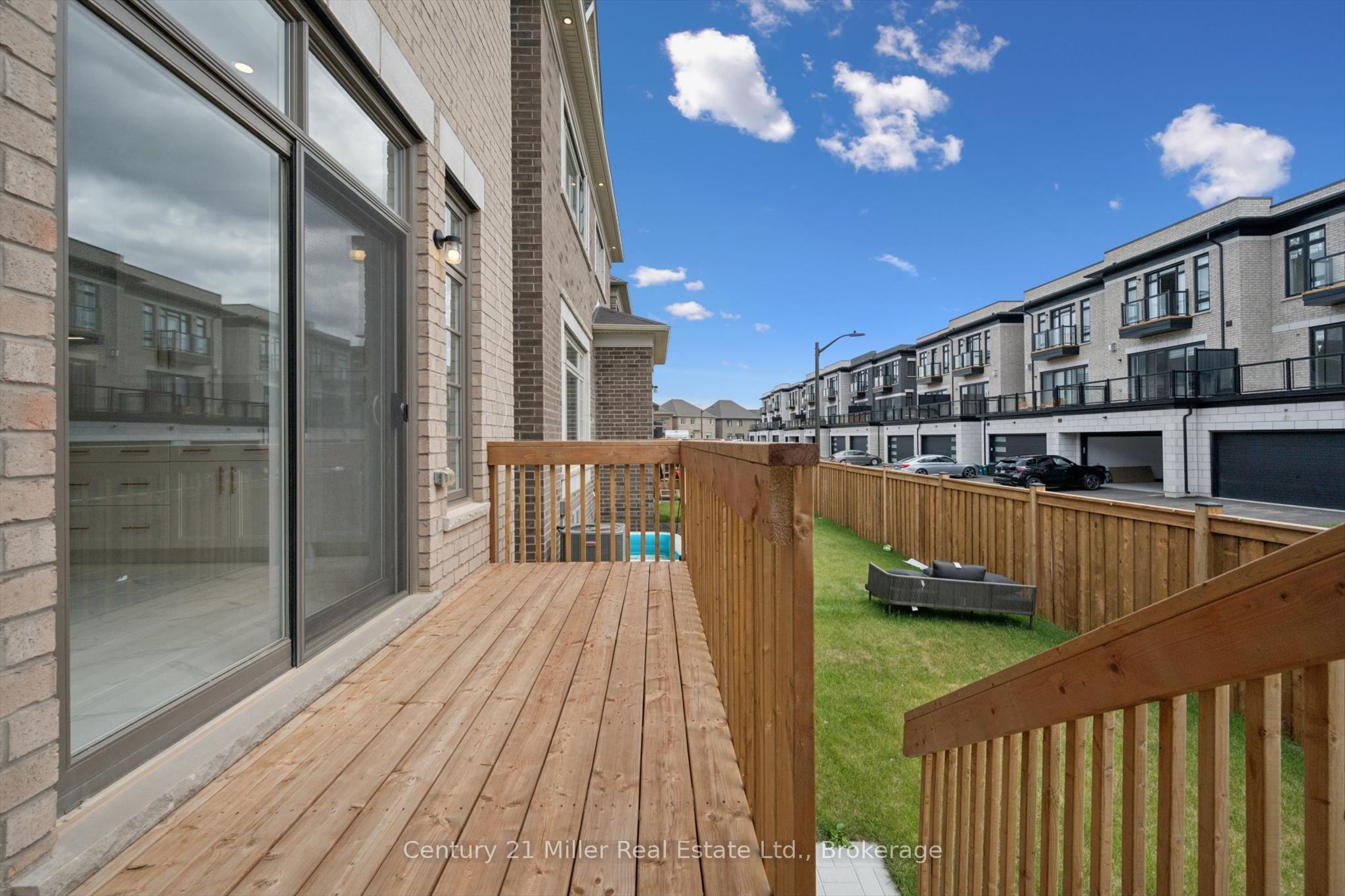 3262 Millicent Avenue Property Photo 41