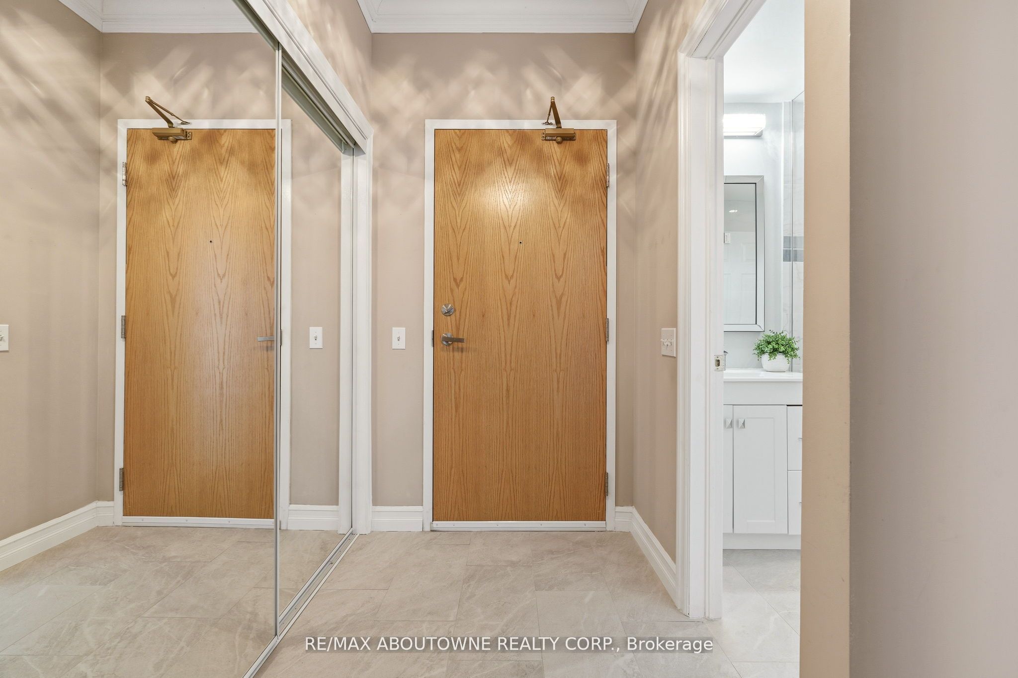 2085 Amherst Heights 209 Property Photo 6