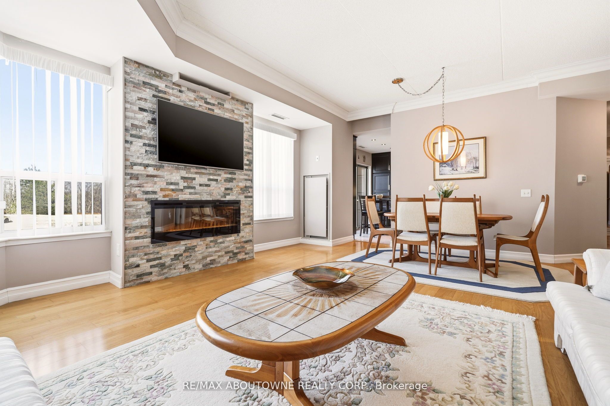 2085 Amherst Heights 209 Property Photo 18