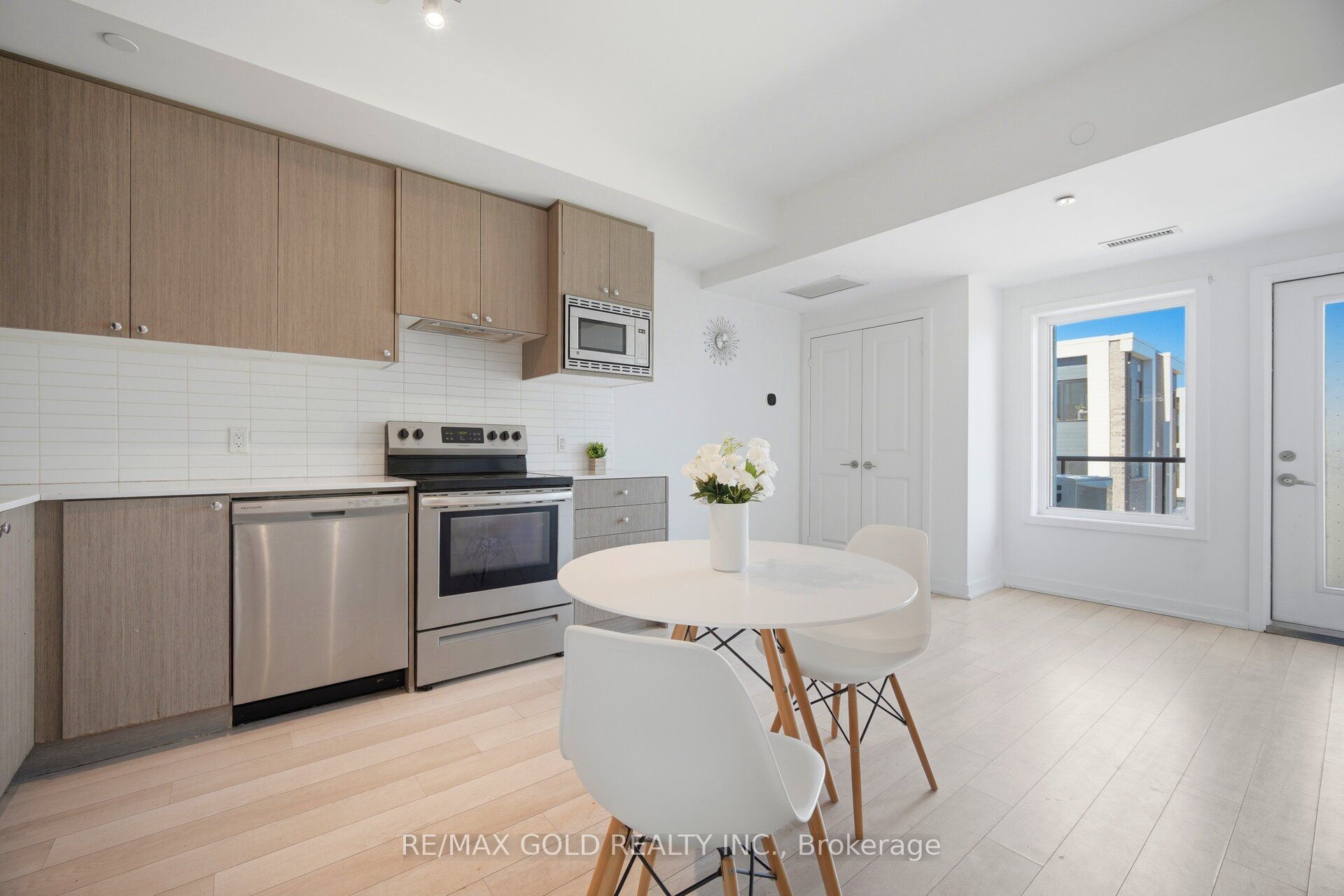 155 Downsview Park Boulevard 204 Property Photo 10