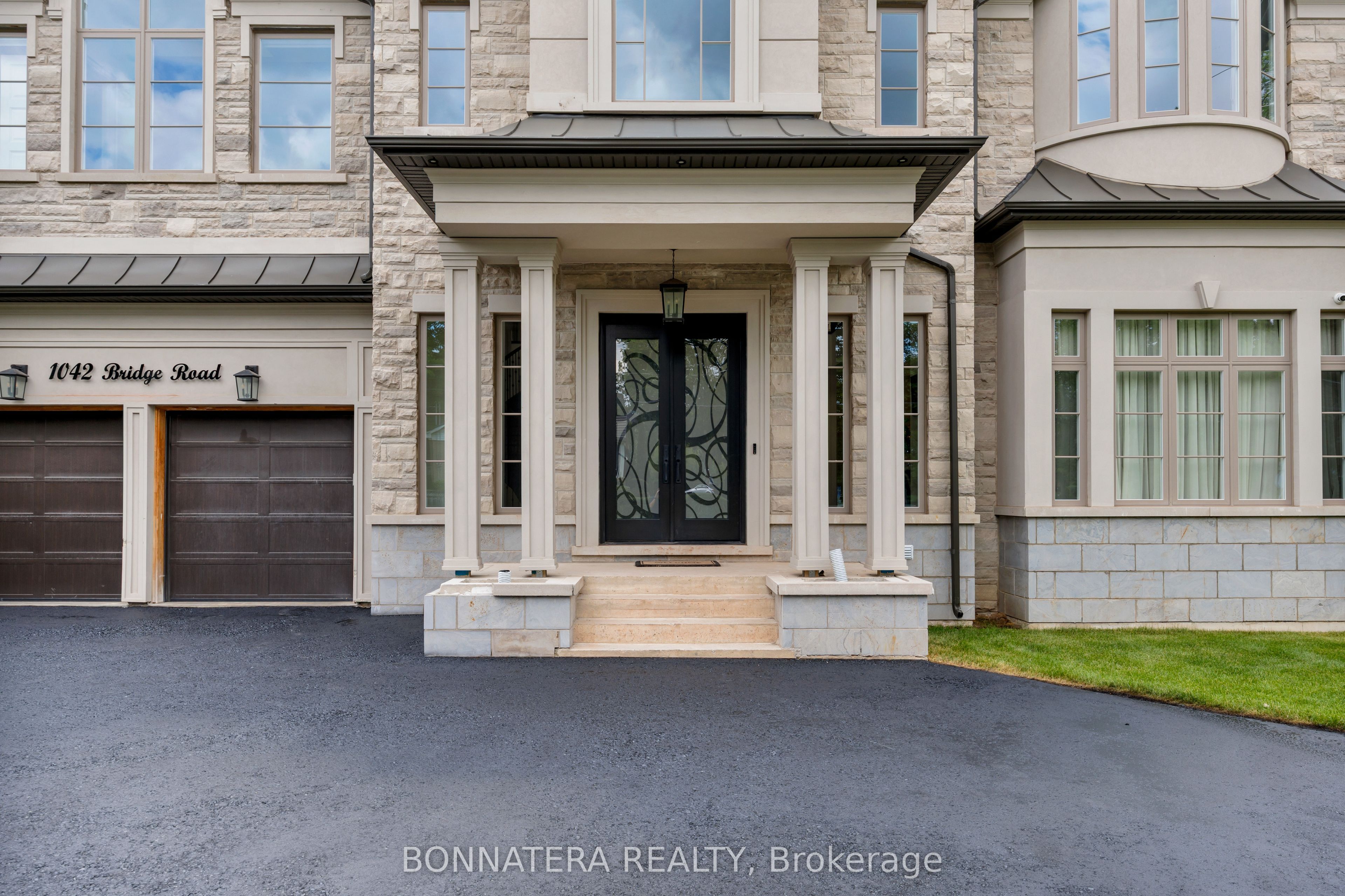 1042 Bridge Road Property Photo 2