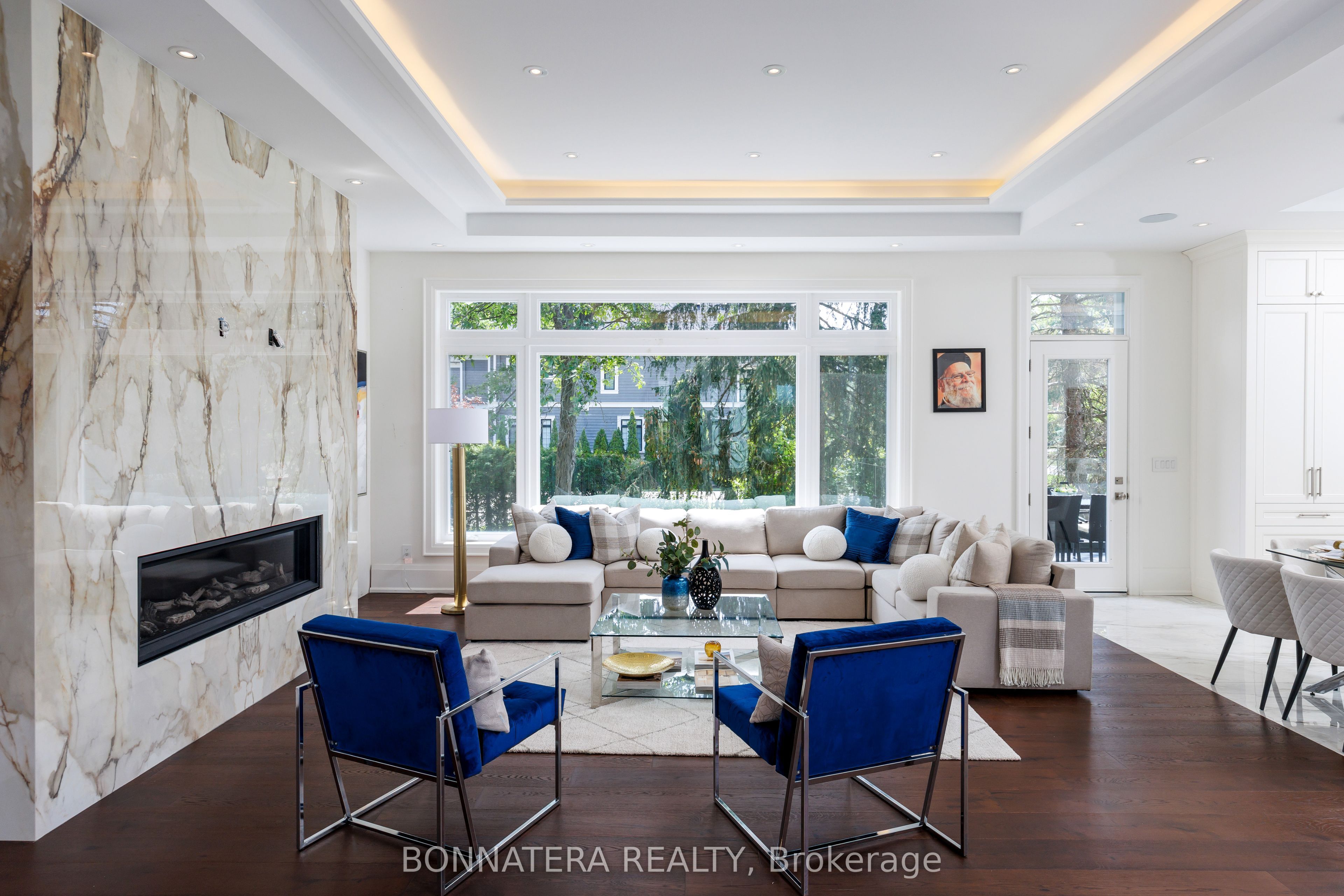 1042 Bridge Road Property Photo 10