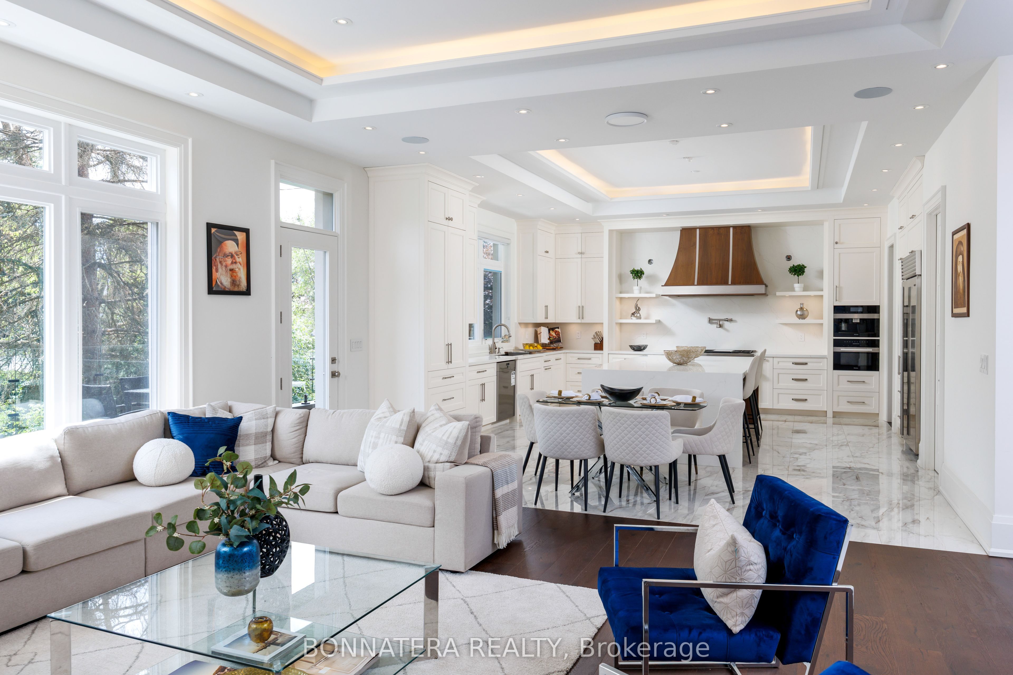 1042 Bridge Road Property Photo 11
