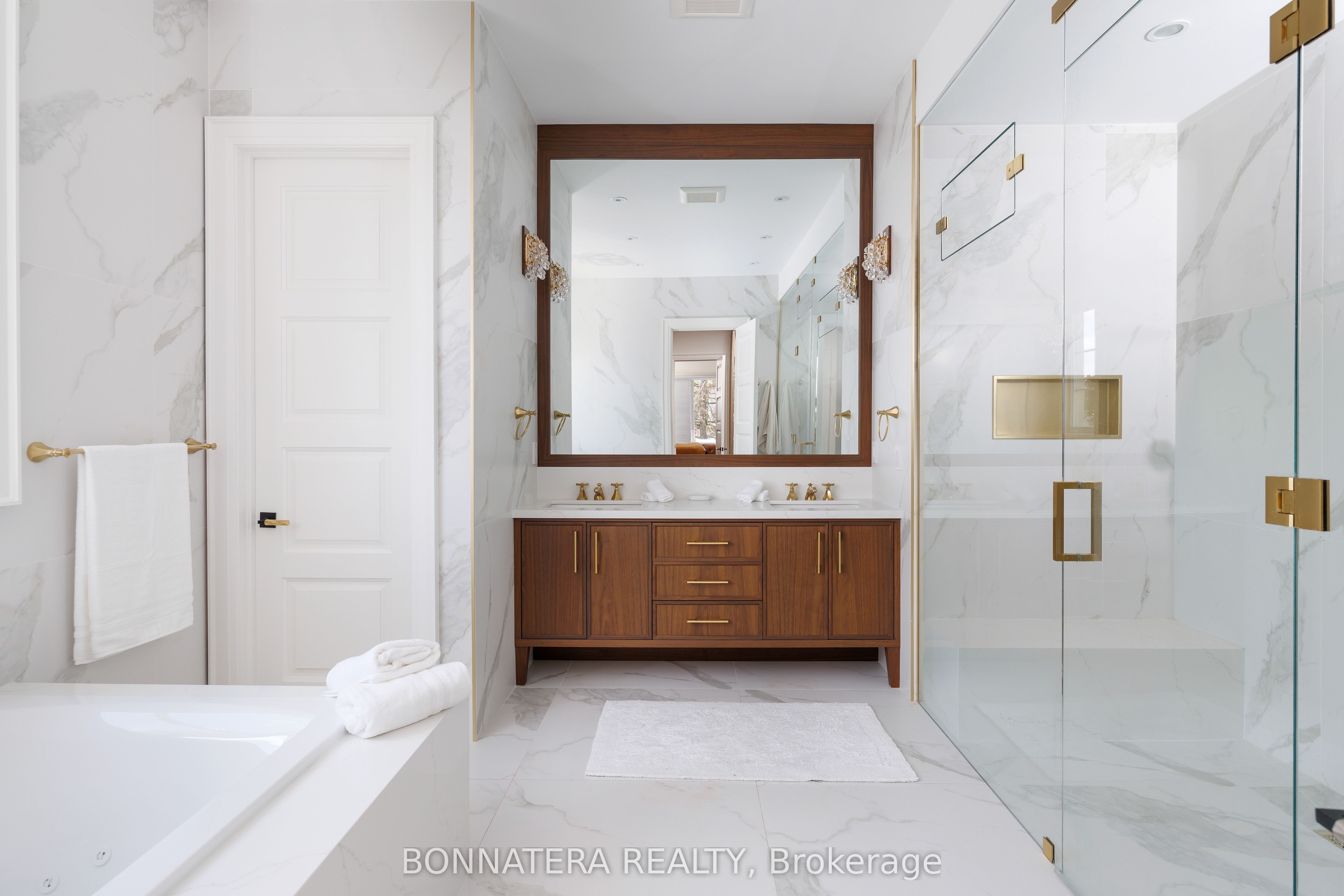 1042 Bridge Road Property Photo 27