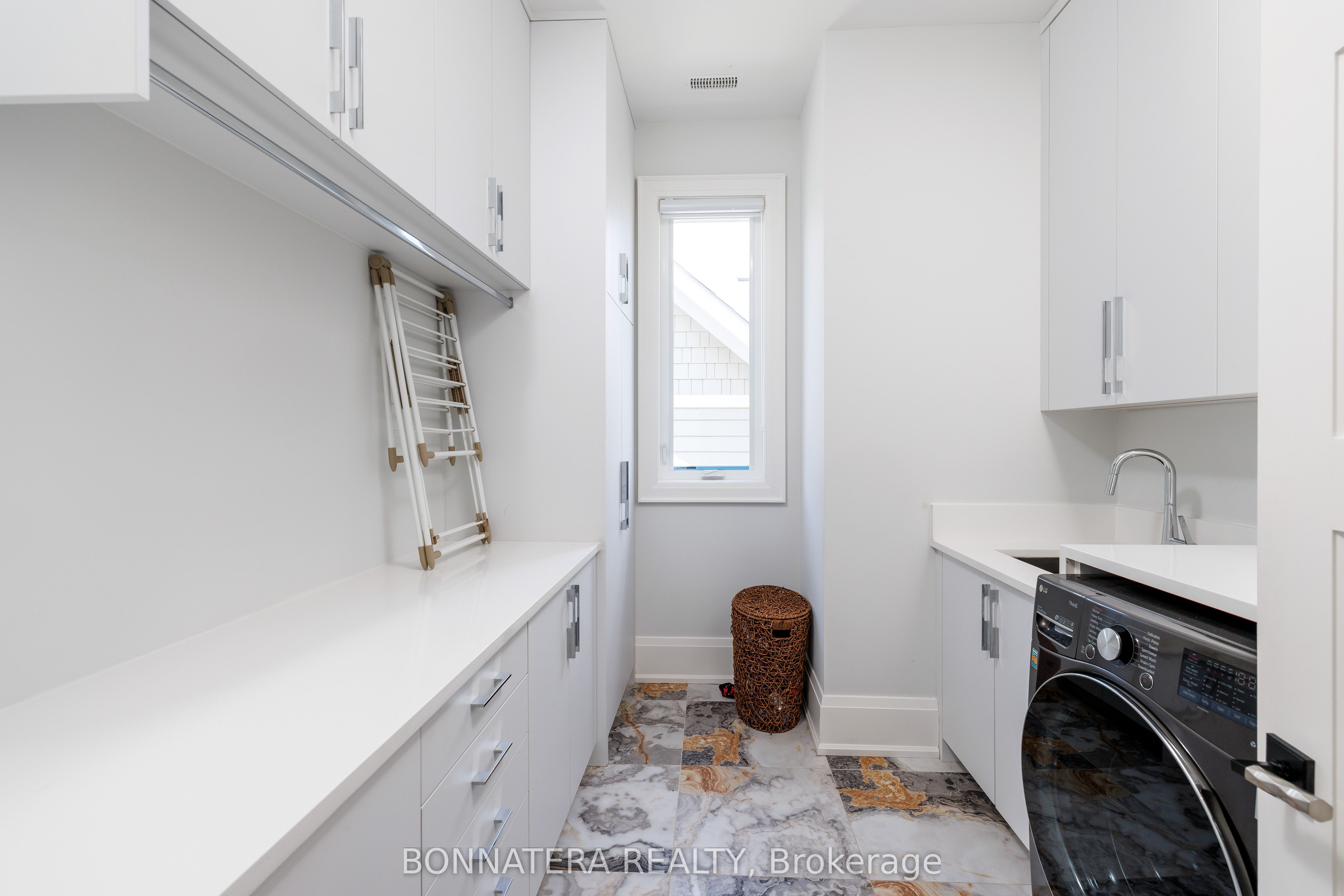 1042 Bridge Road Property Photo 38