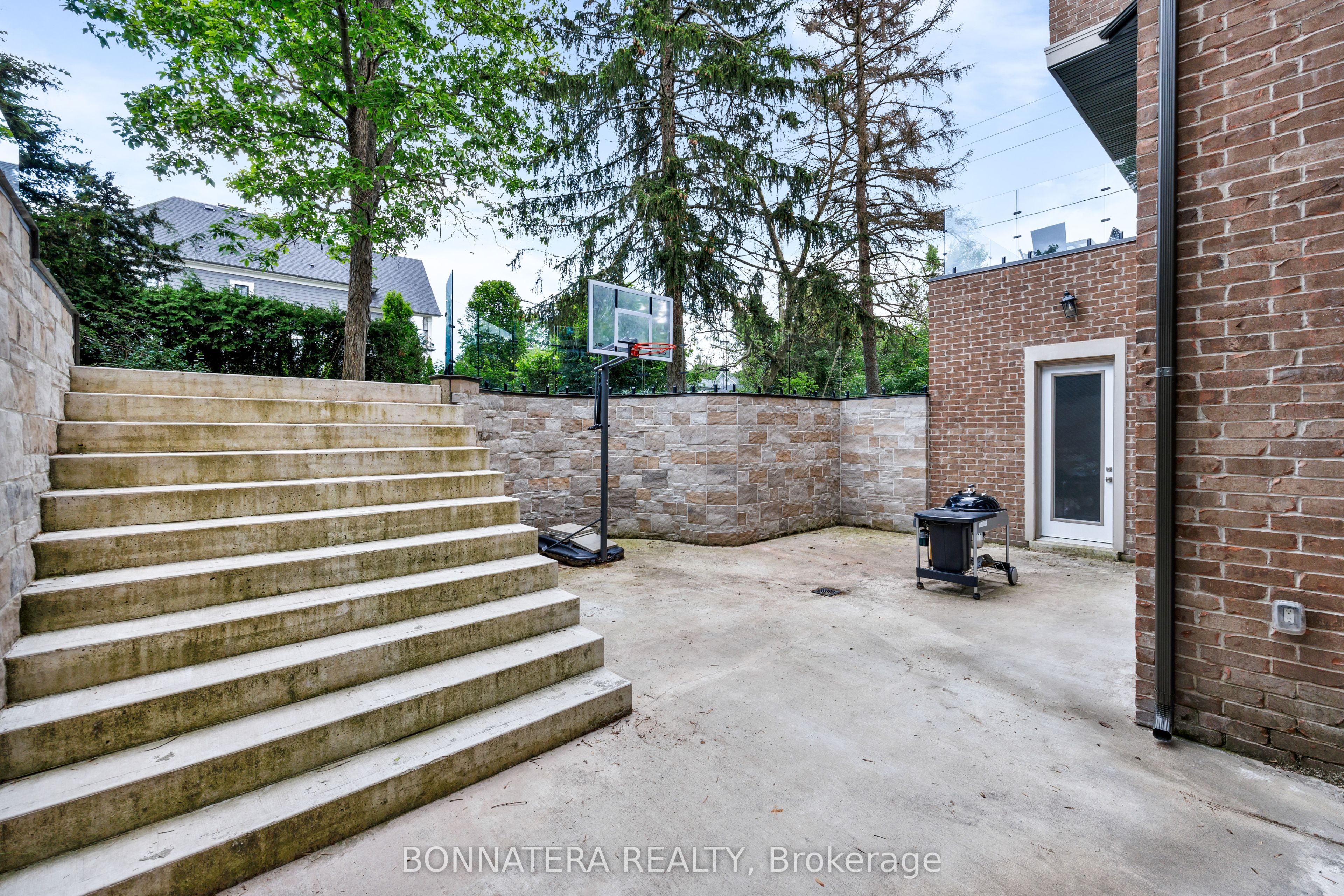 1042 Bridge Road Property Photo 41