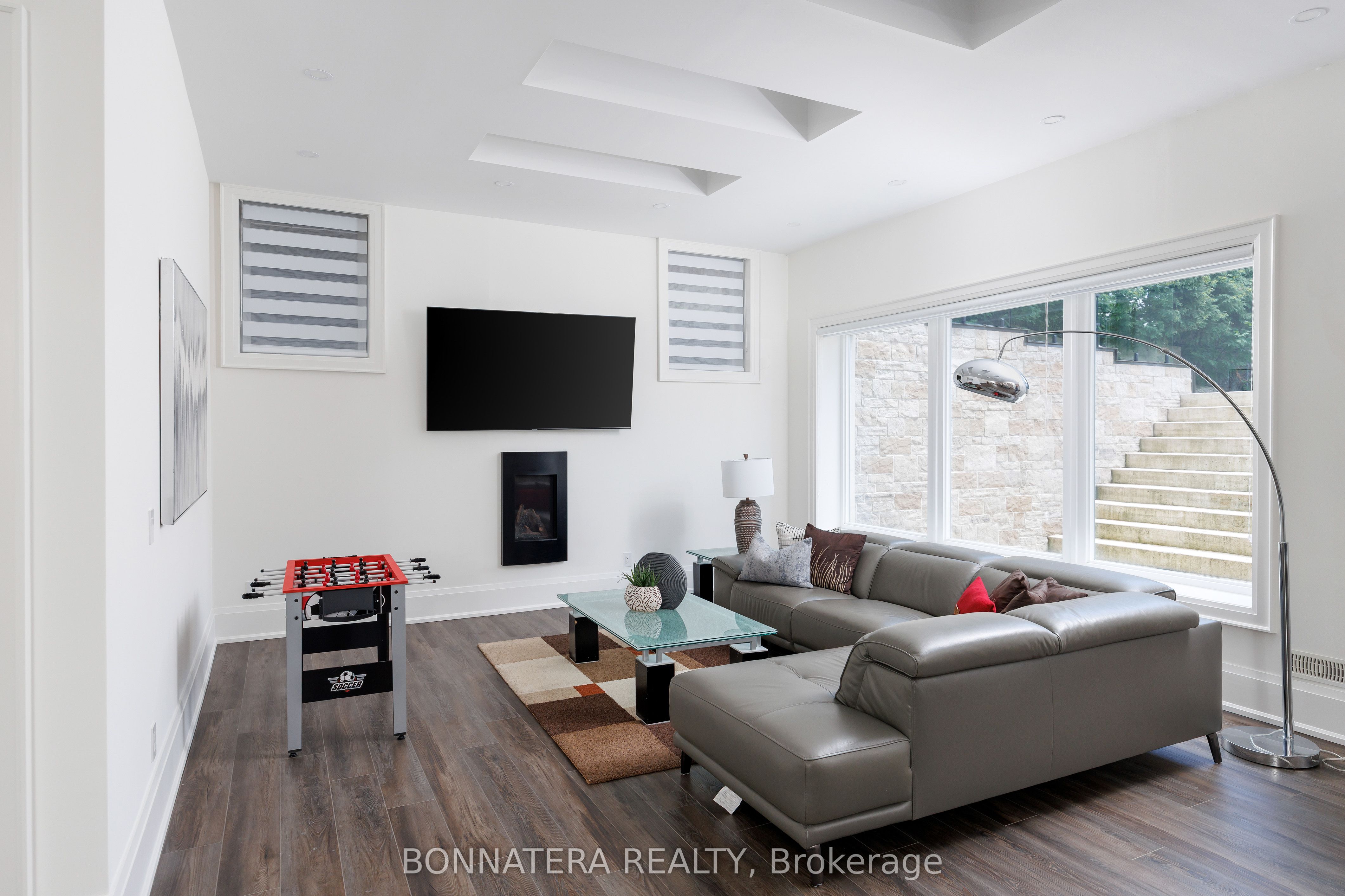 1042 Bridge Road Property Photo 45
