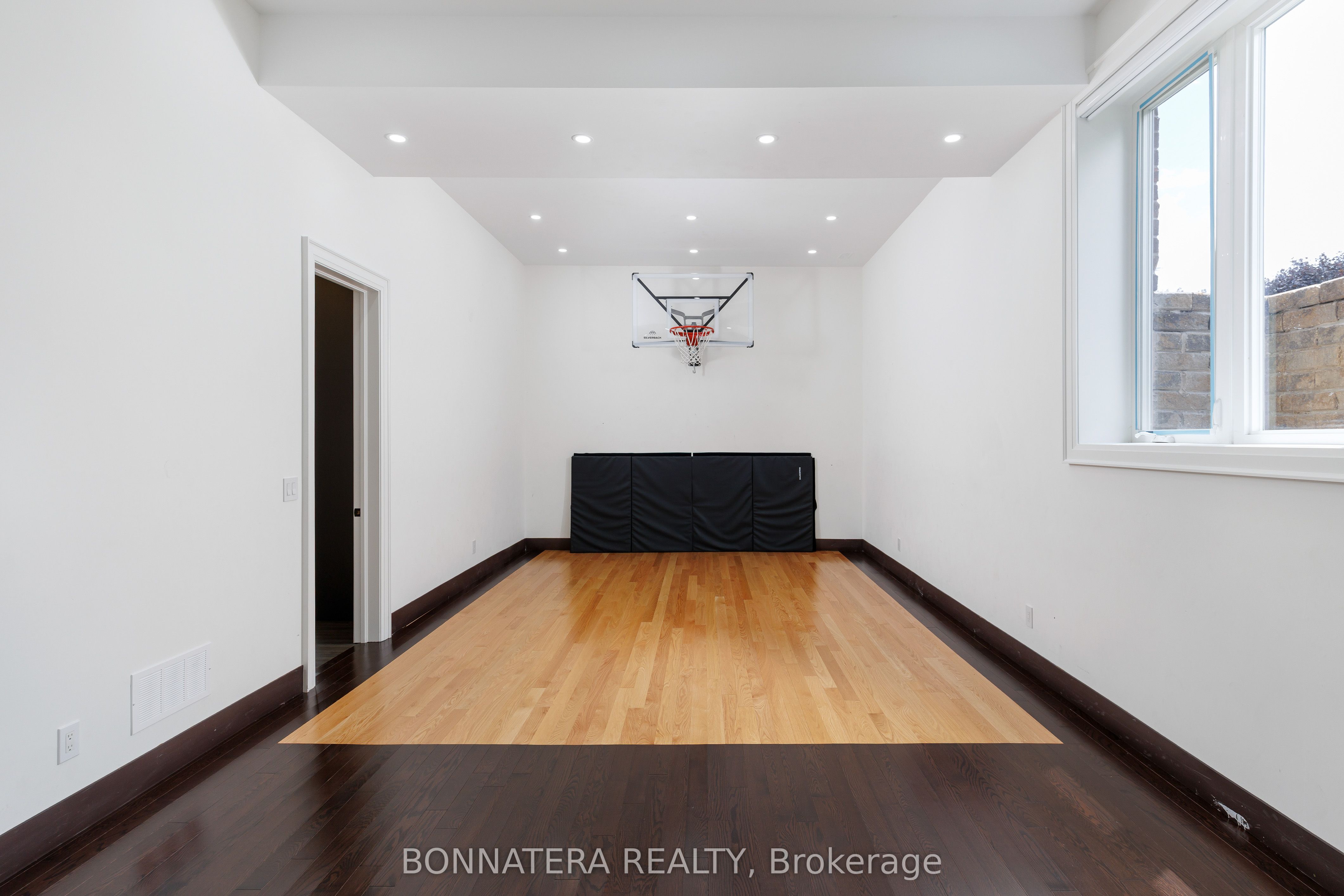 1042 Bridge Road Property Photo 46