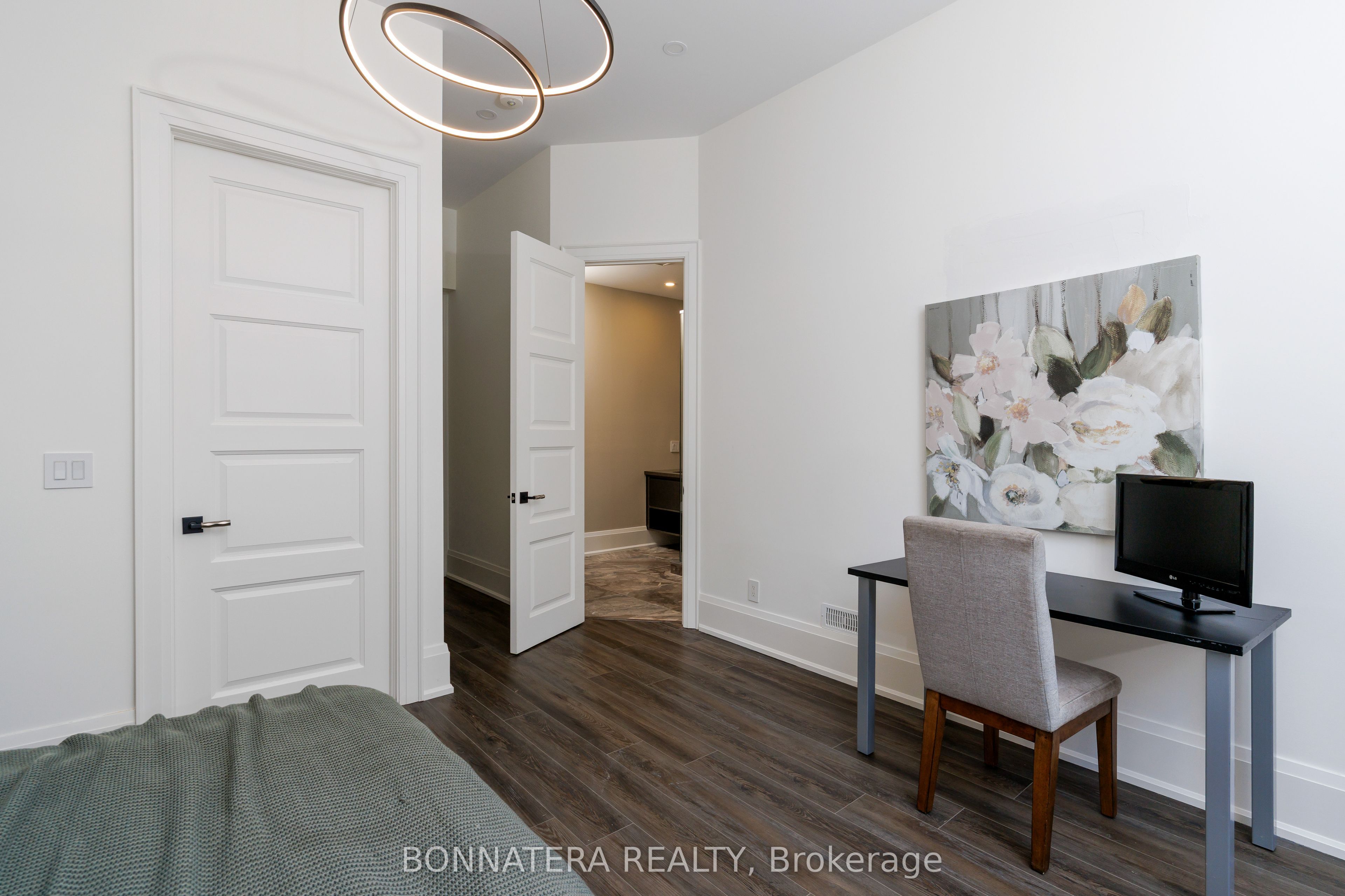 1042 Bridge Road Property Photo 49