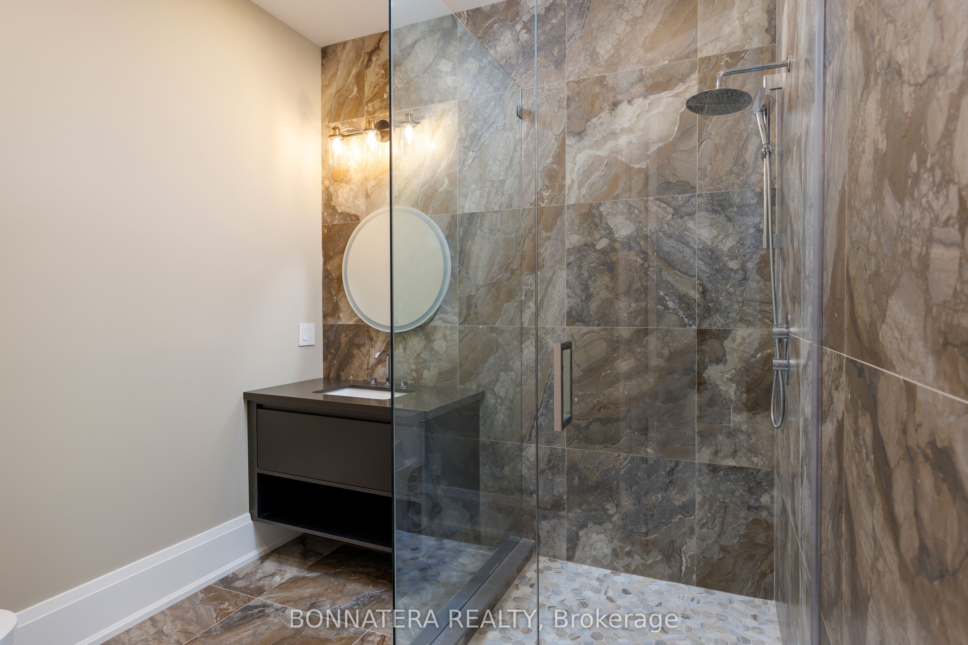 1042 Bridge Road Property Photo 50