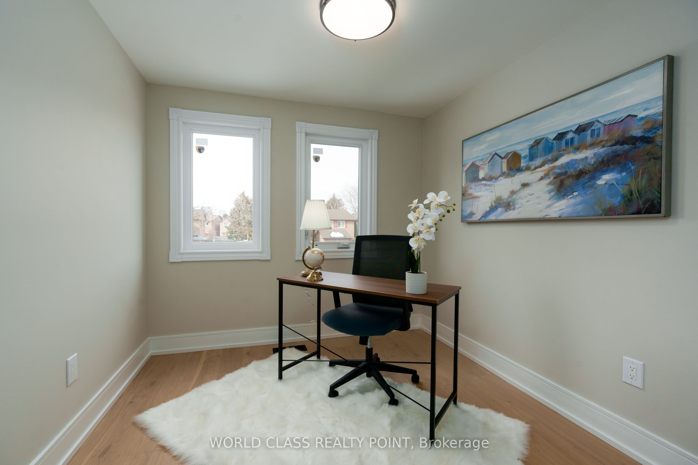 4272 Sawmill Valley Drive Property Photo 13