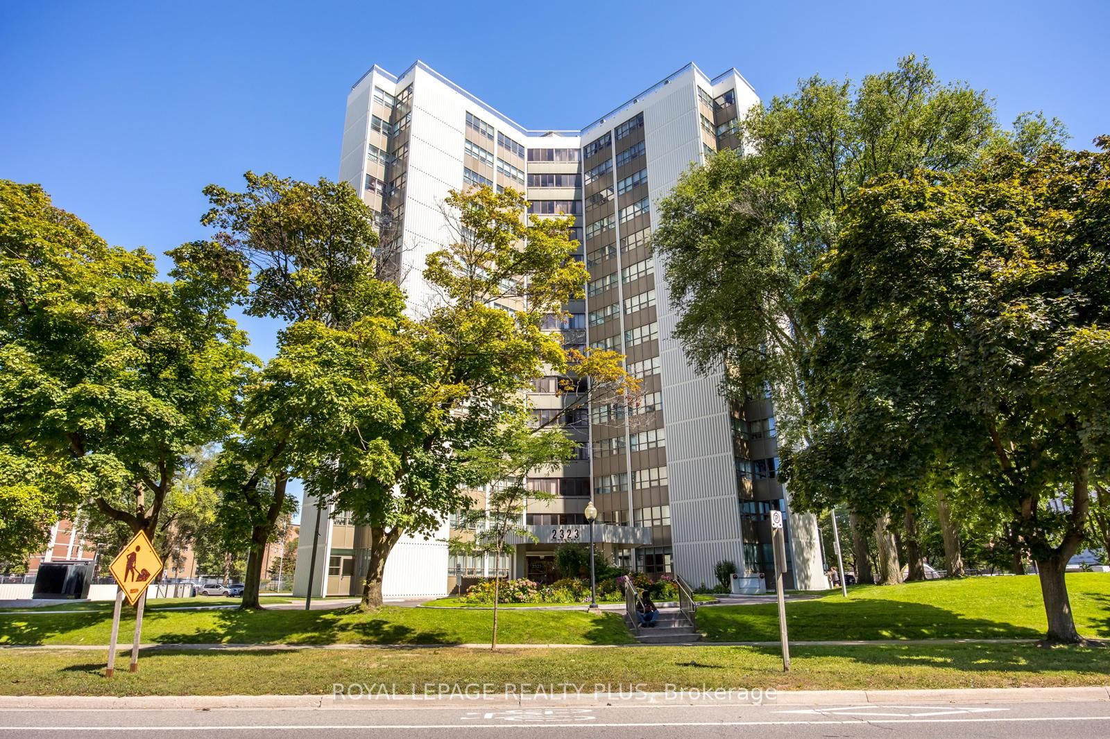 2323 Confederation Parkway 408 Property Photo 1