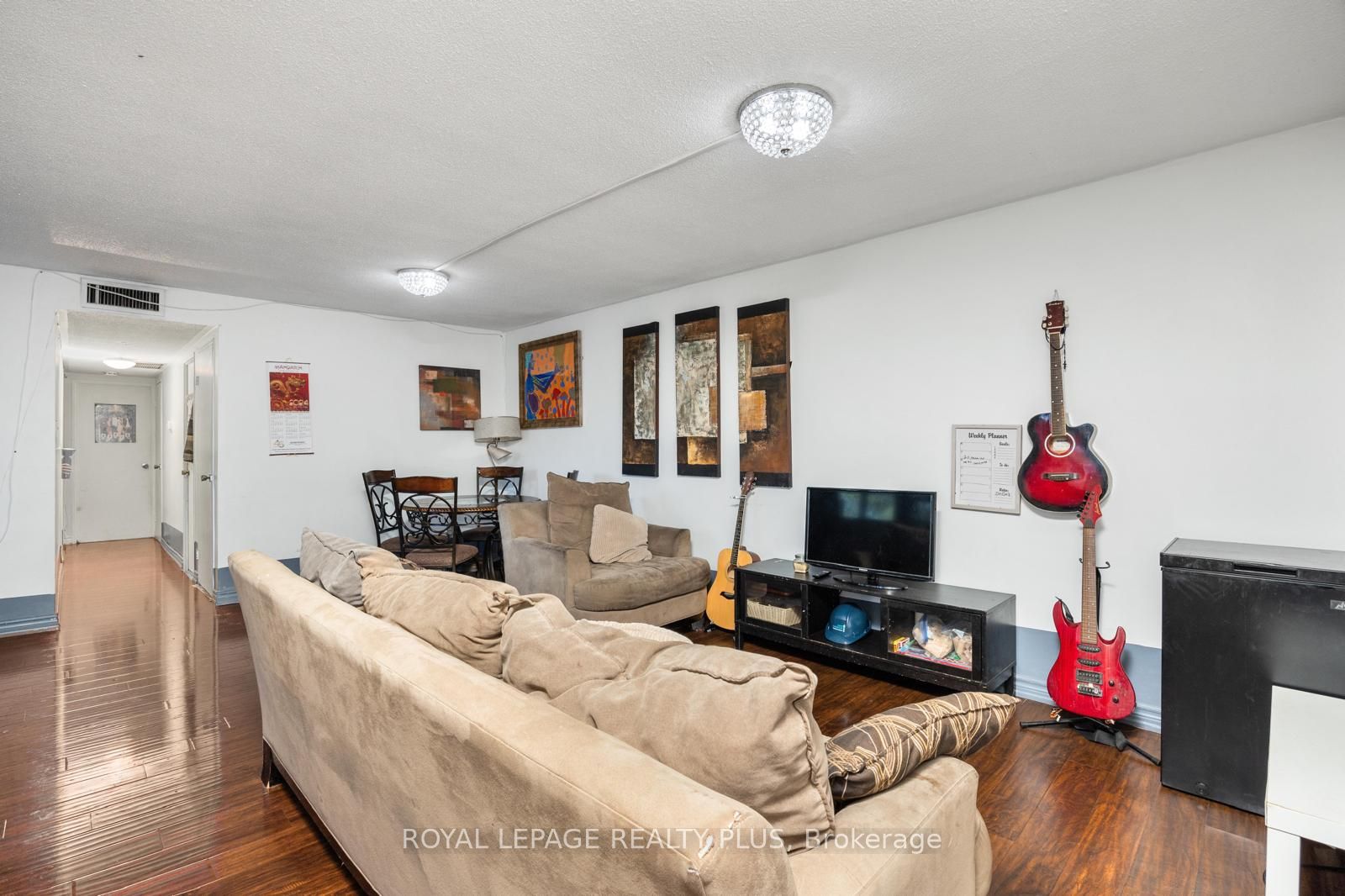 2323 Confederation Parkway 408 Property Photo 11