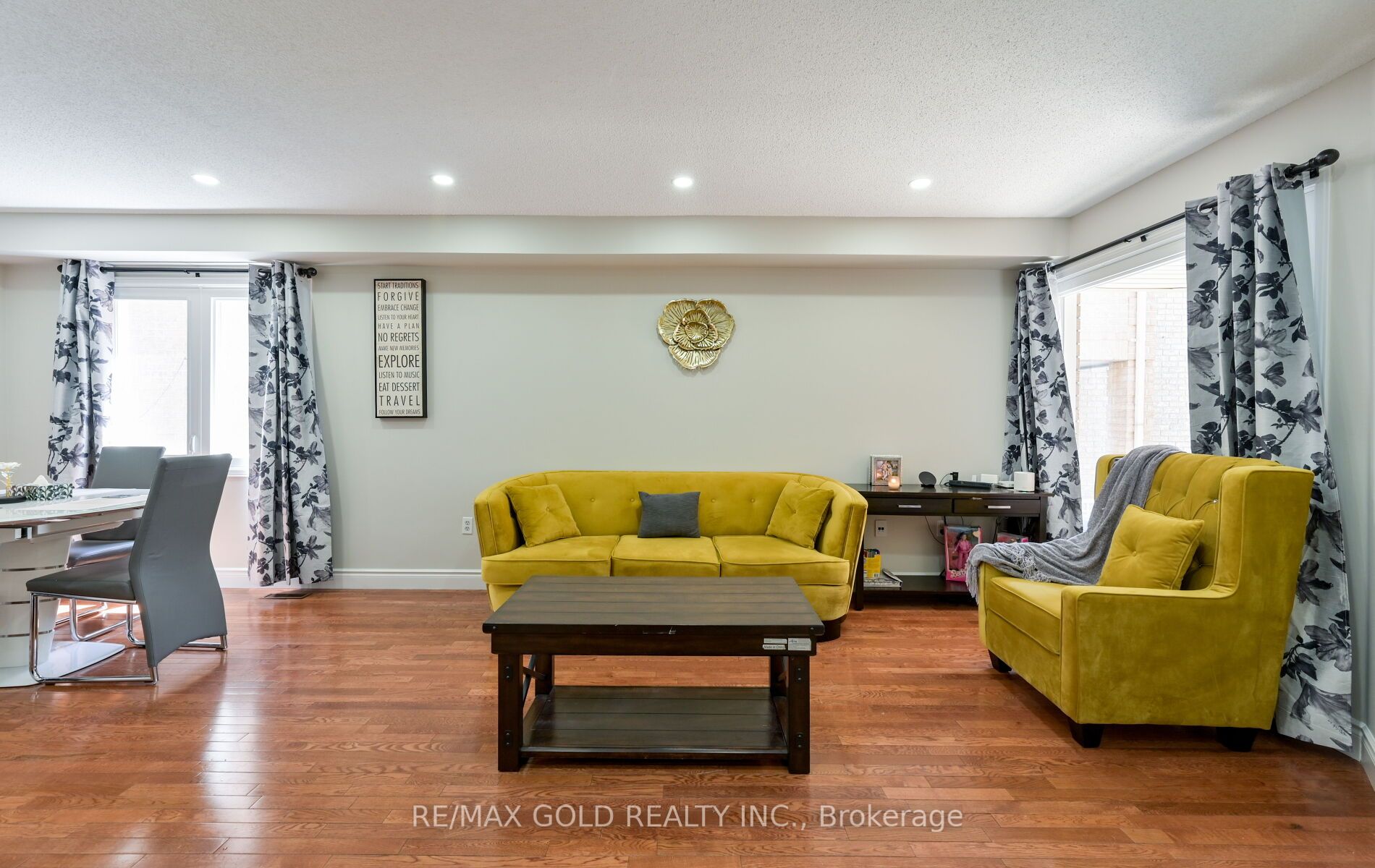 171 Fernforest Drive Property Photo 8
