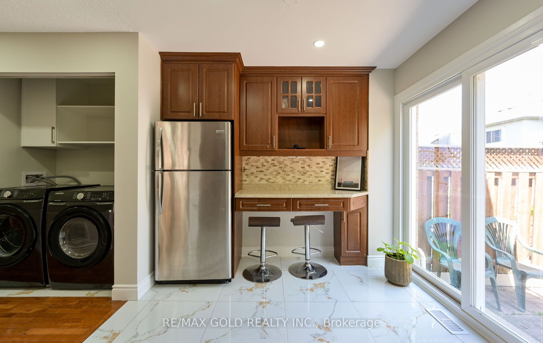 171 Fernforest Drive Property Photo 13