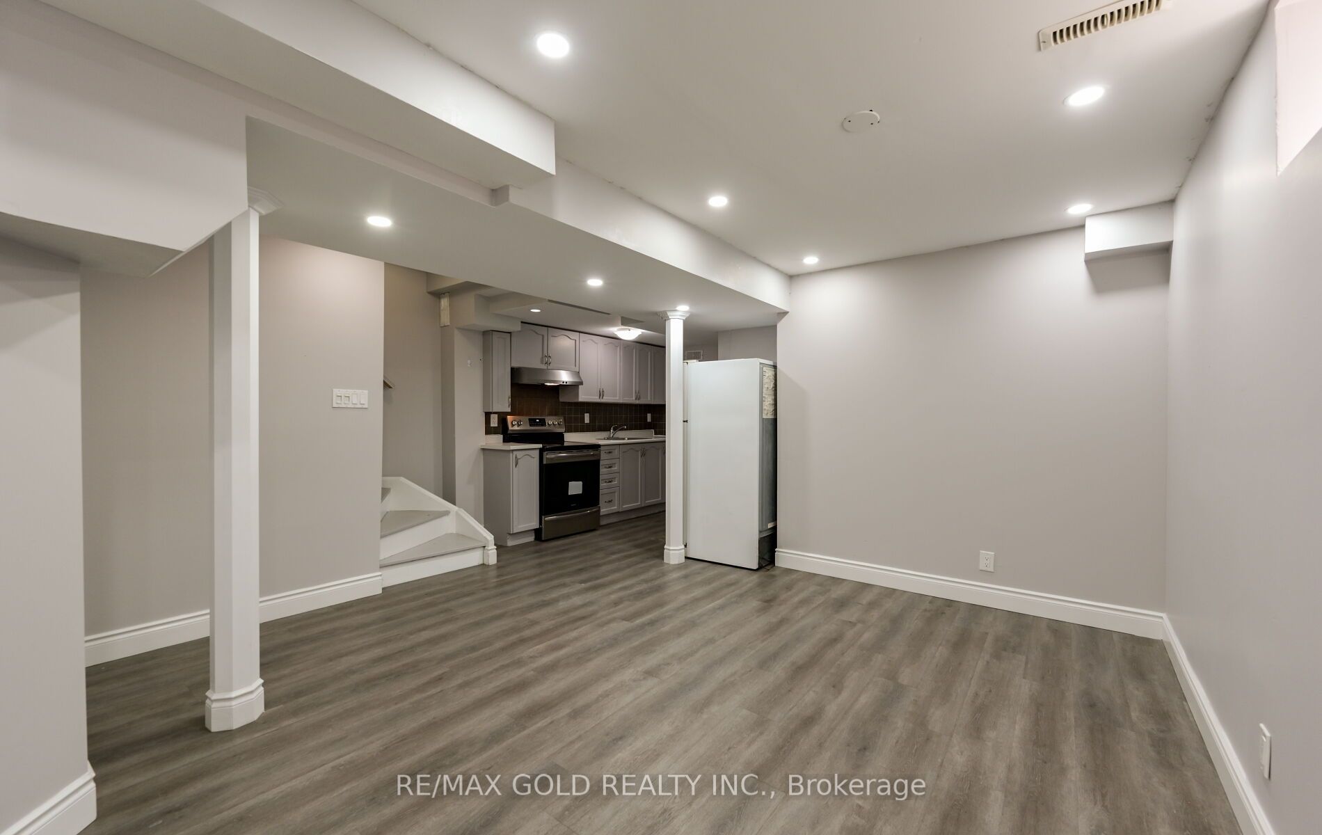171 Fernforest Drive Property Photo 32