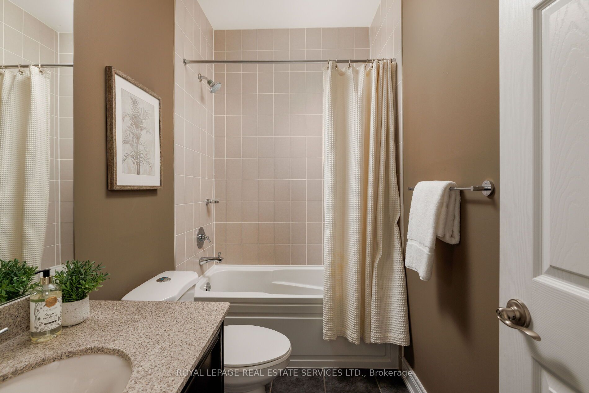 3353 Liptay Avenue 26 Property Photo 9
