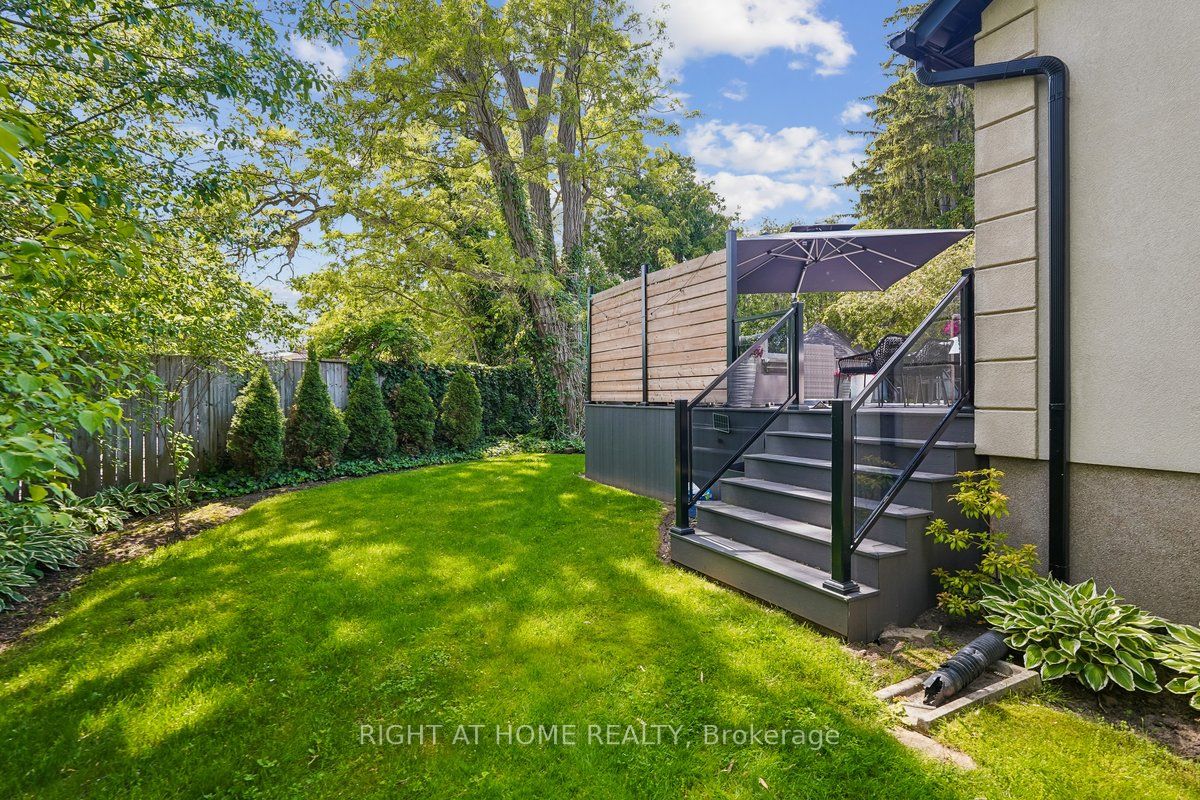 2090 Stonehouse Crescent Property Photo 28