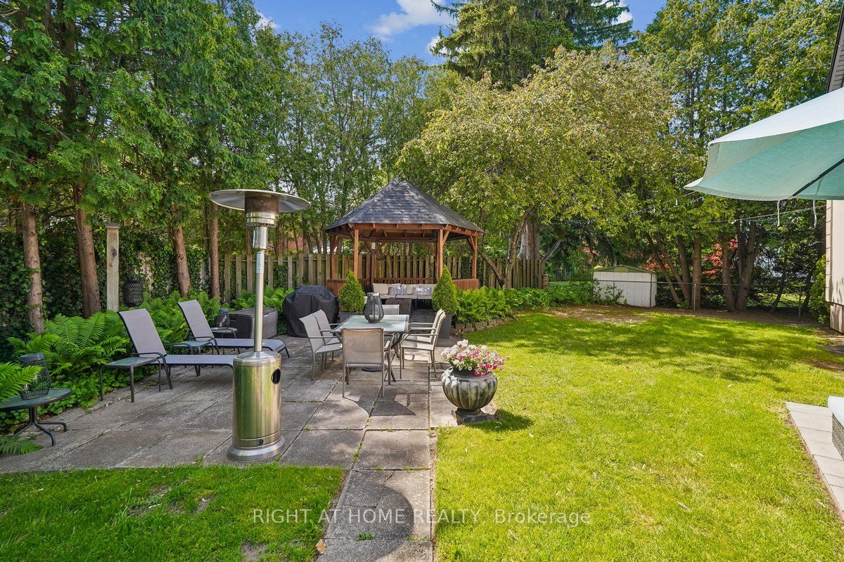 2090 Stonehouse Crescent Property Photo 30