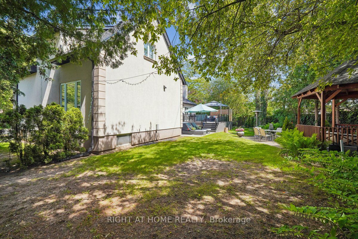 2090 Stonehouse Crescent Property Photo 31