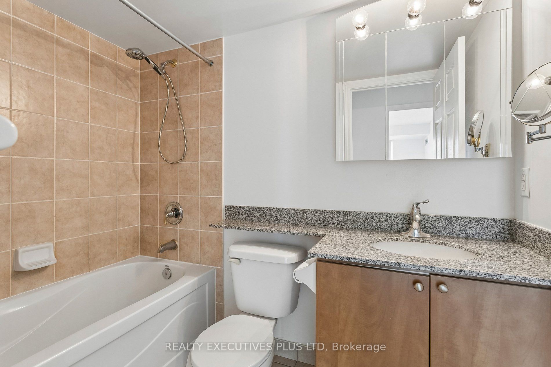 4850 Glen Erin Drive 1902 Property Photo 13