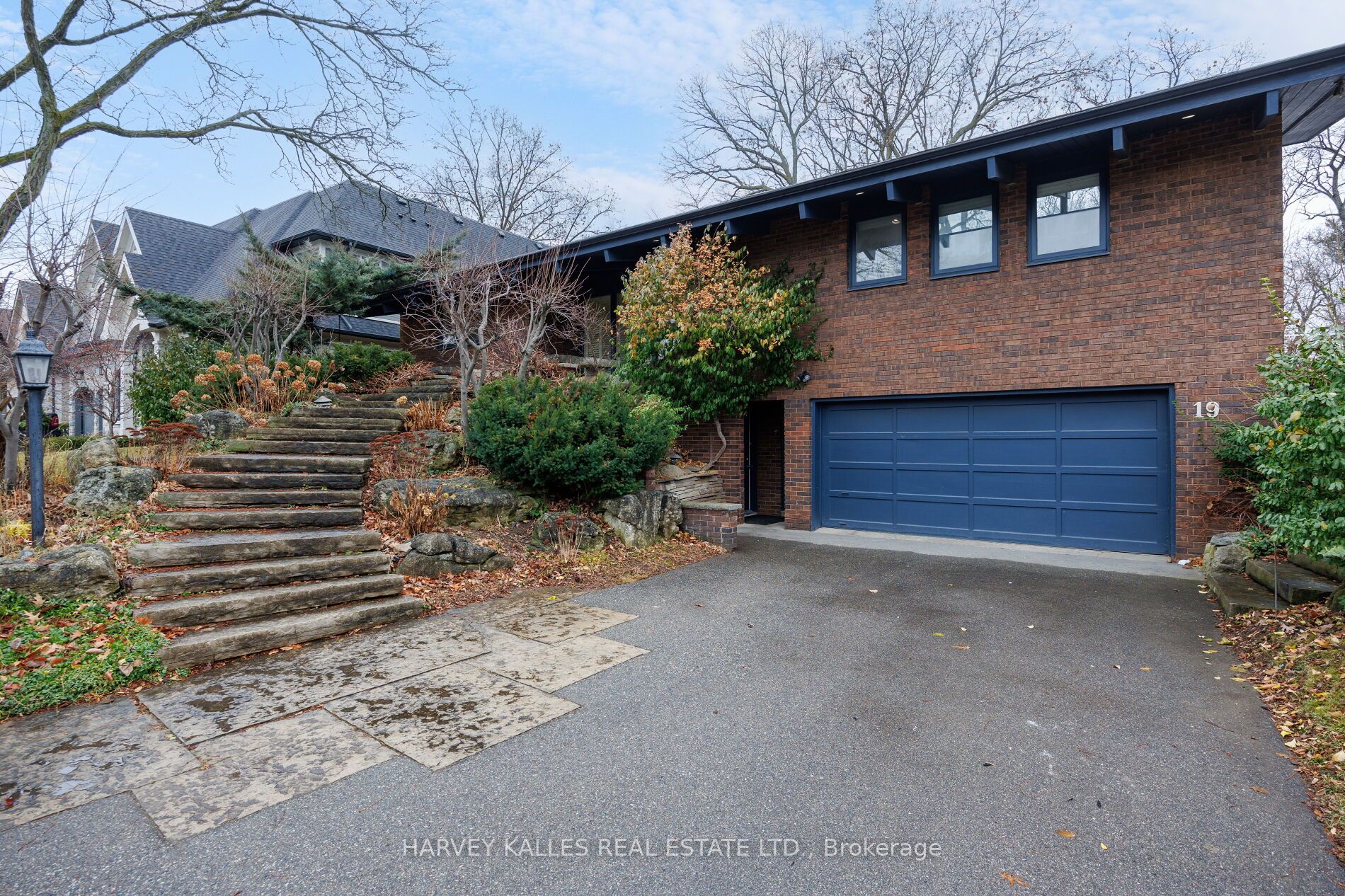 19 Blair Athol Crescent Property Photo 4