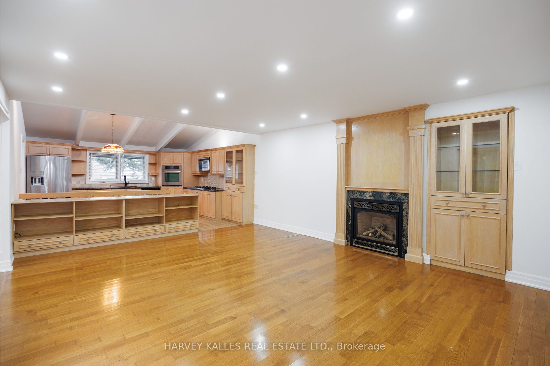19 Blair Athol Crescent Property Photo 13