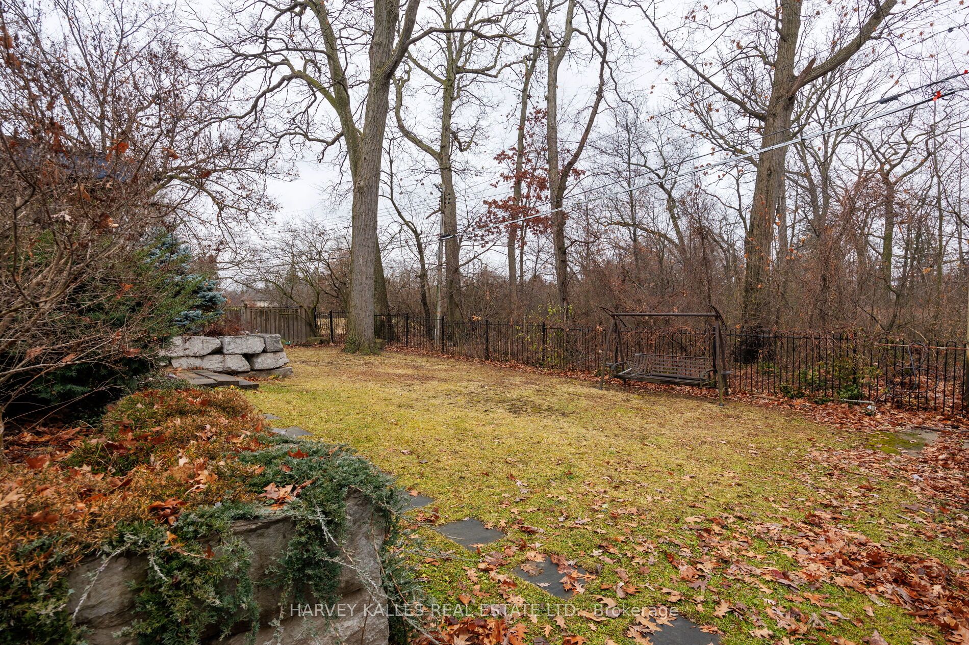 19 Blair Athol Crescent Property Photo 23