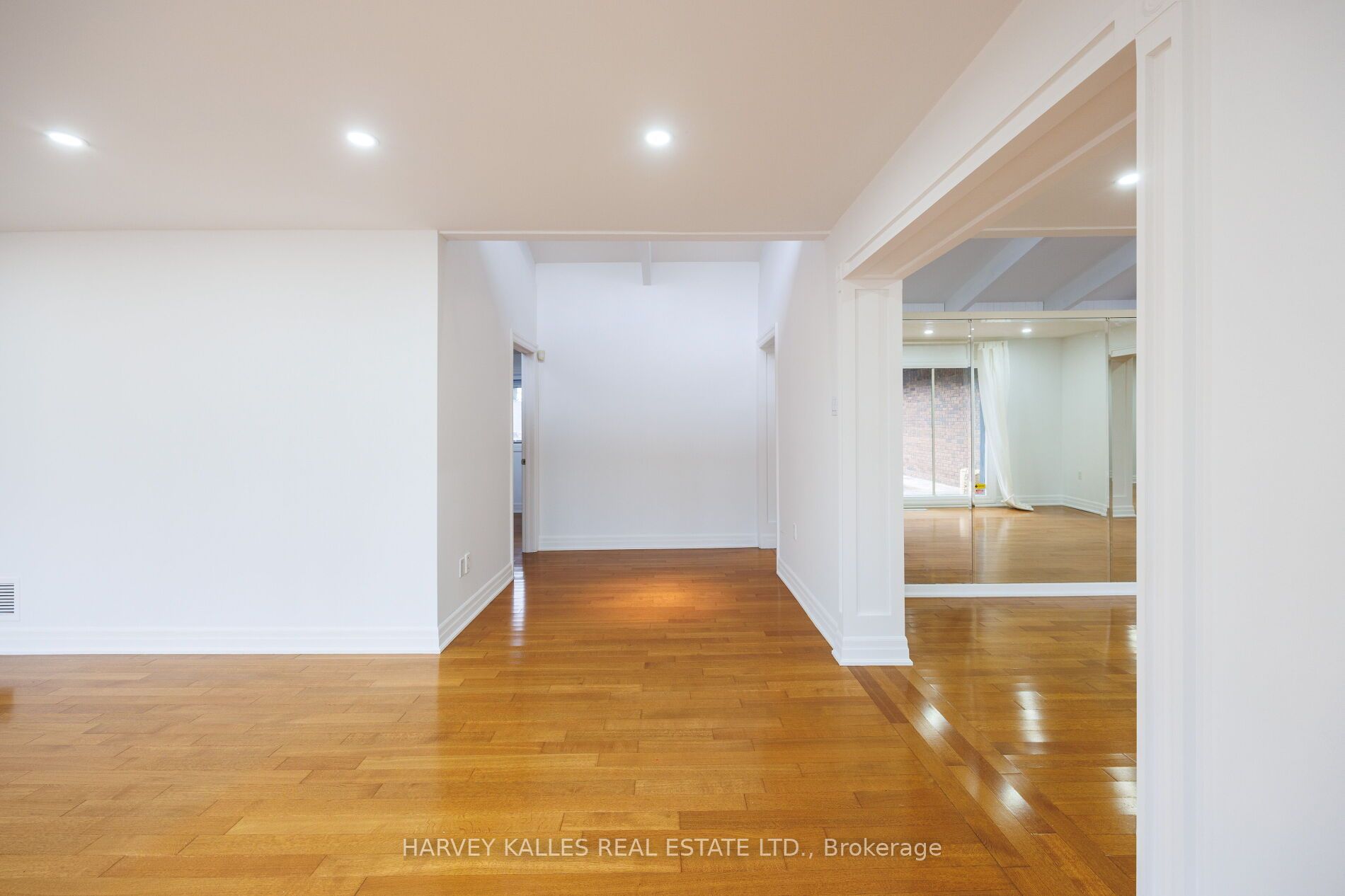 19 Blair Athol Crescent Property Photo 28