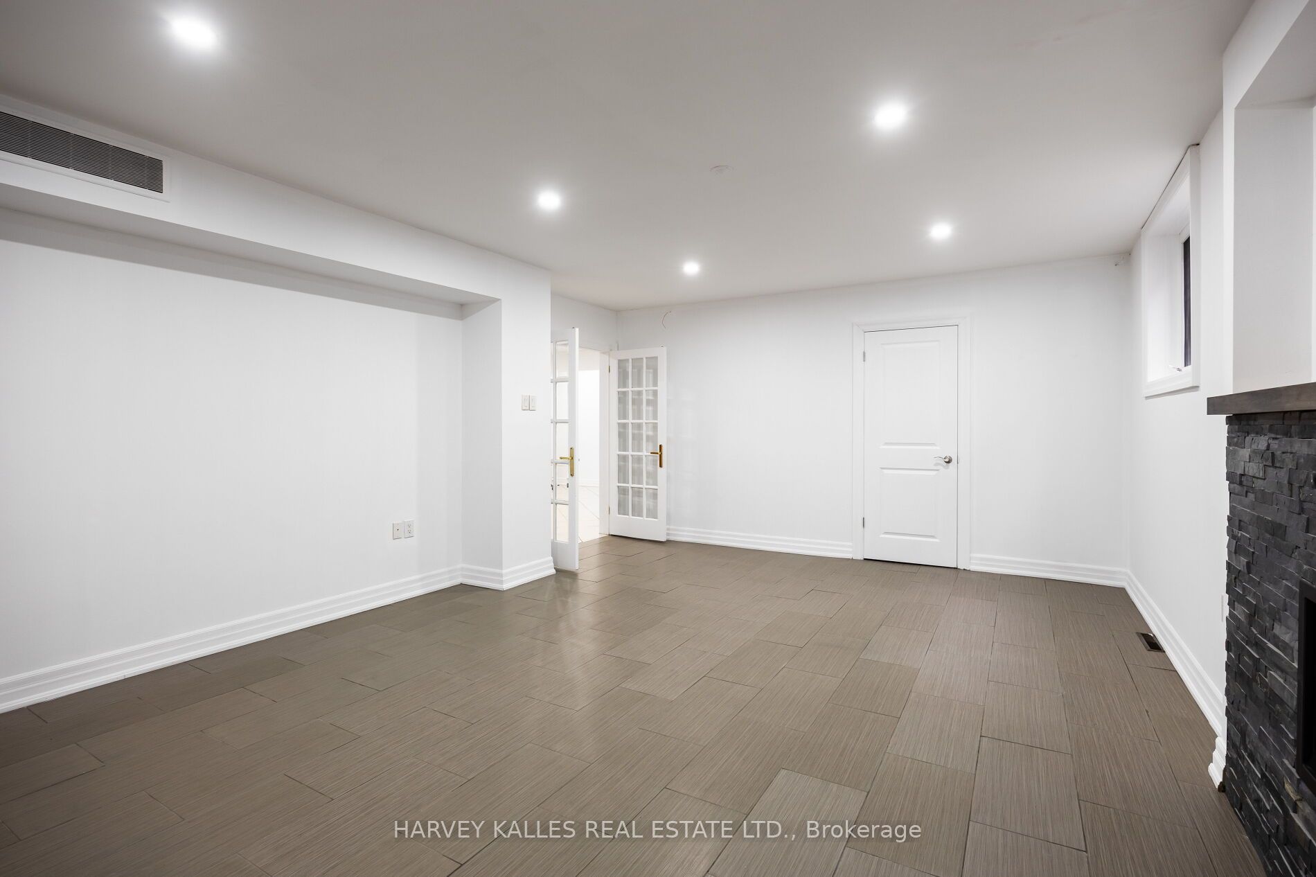 19 Blair Athol Crescent Property Photo 45