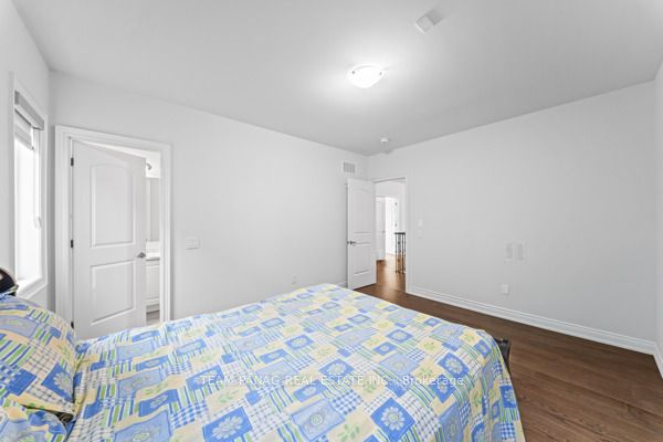 91 Raspberry Ridge Avenue Property Photo 35