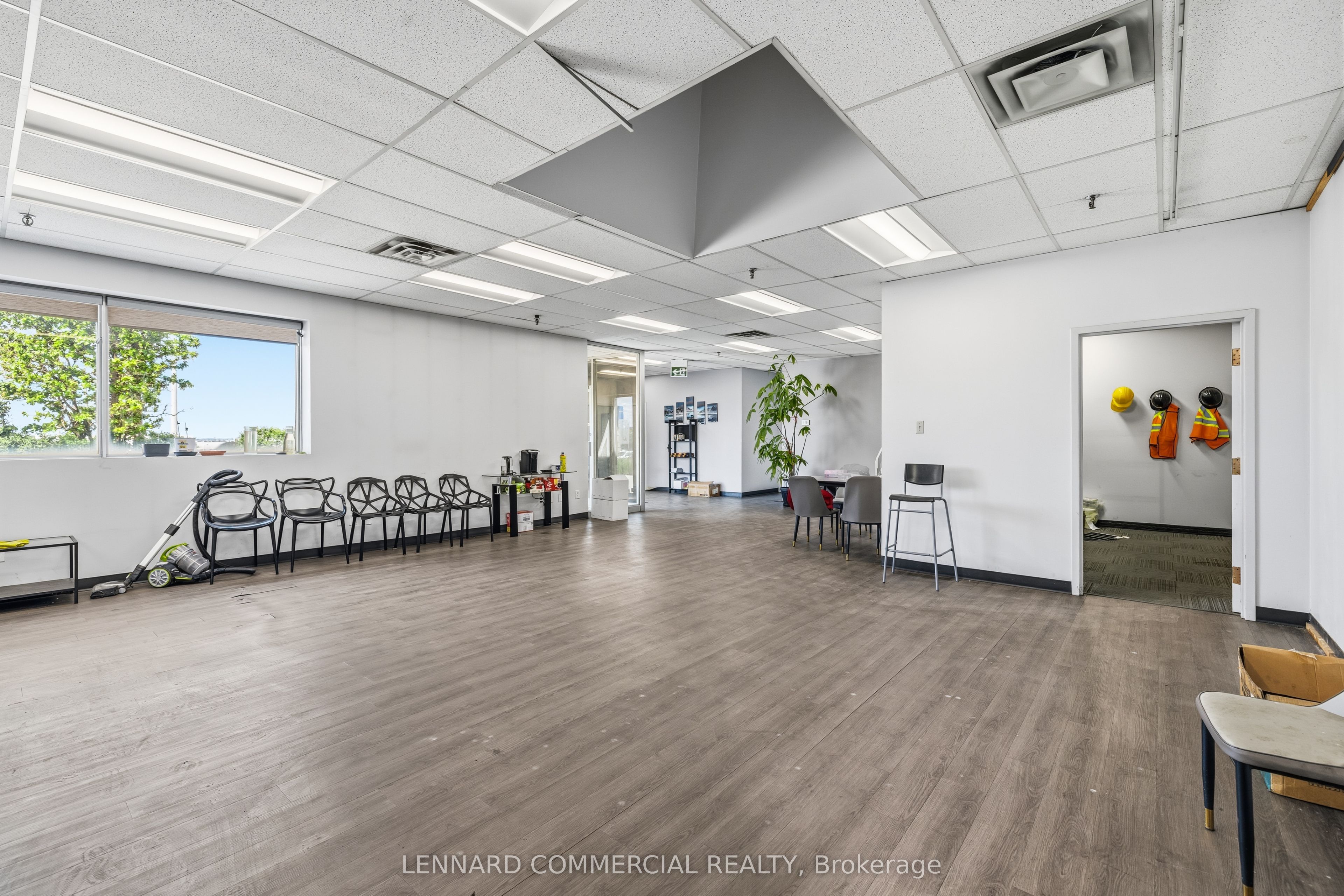 150 Norfinch Drive 1 Property Photo 4