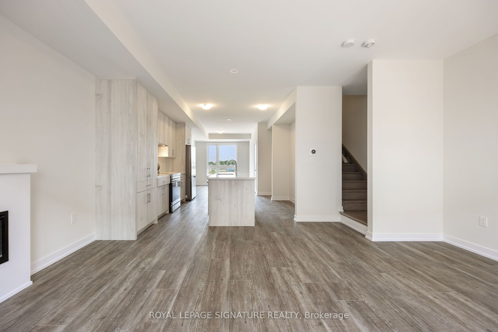 1353 Shevchenko Boulevard Property Photo 12