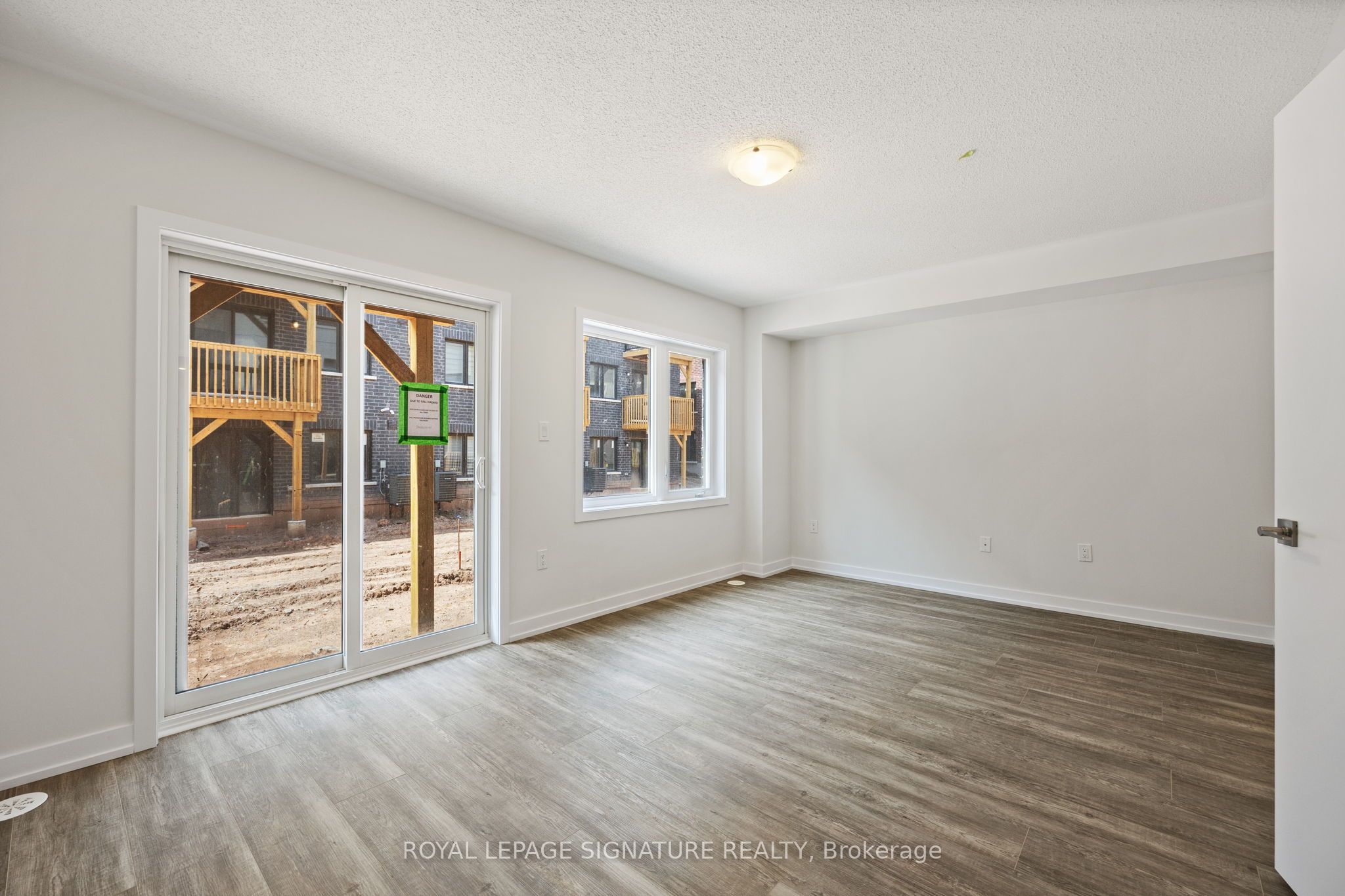 1353 Shevchenko Boulevard Property Photo 30