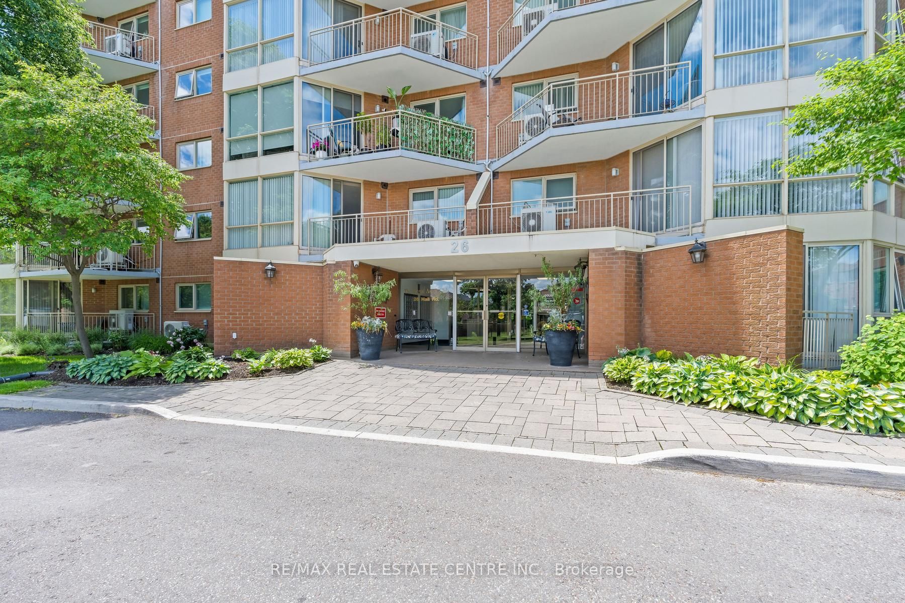 26 Hall Road 406 Property Photo 2