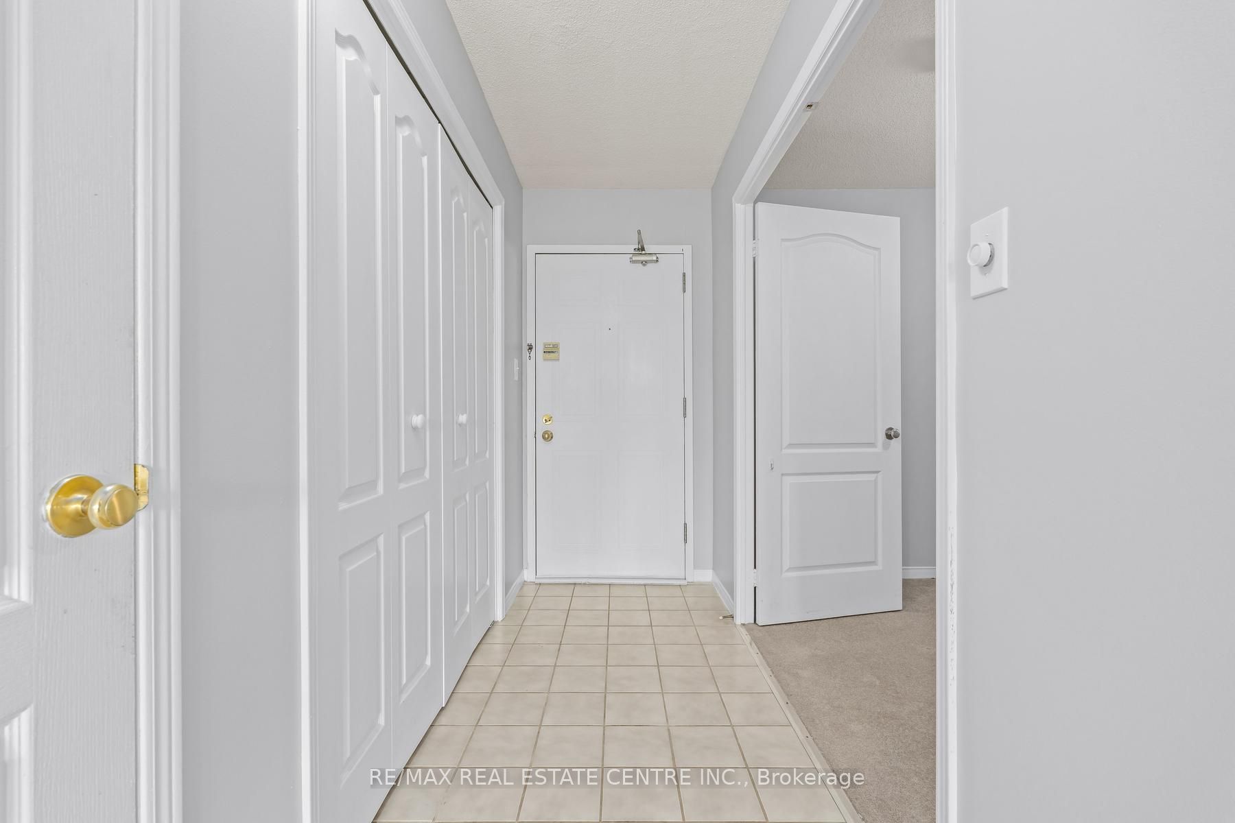 26 Hall Road 406 Property Photo 4