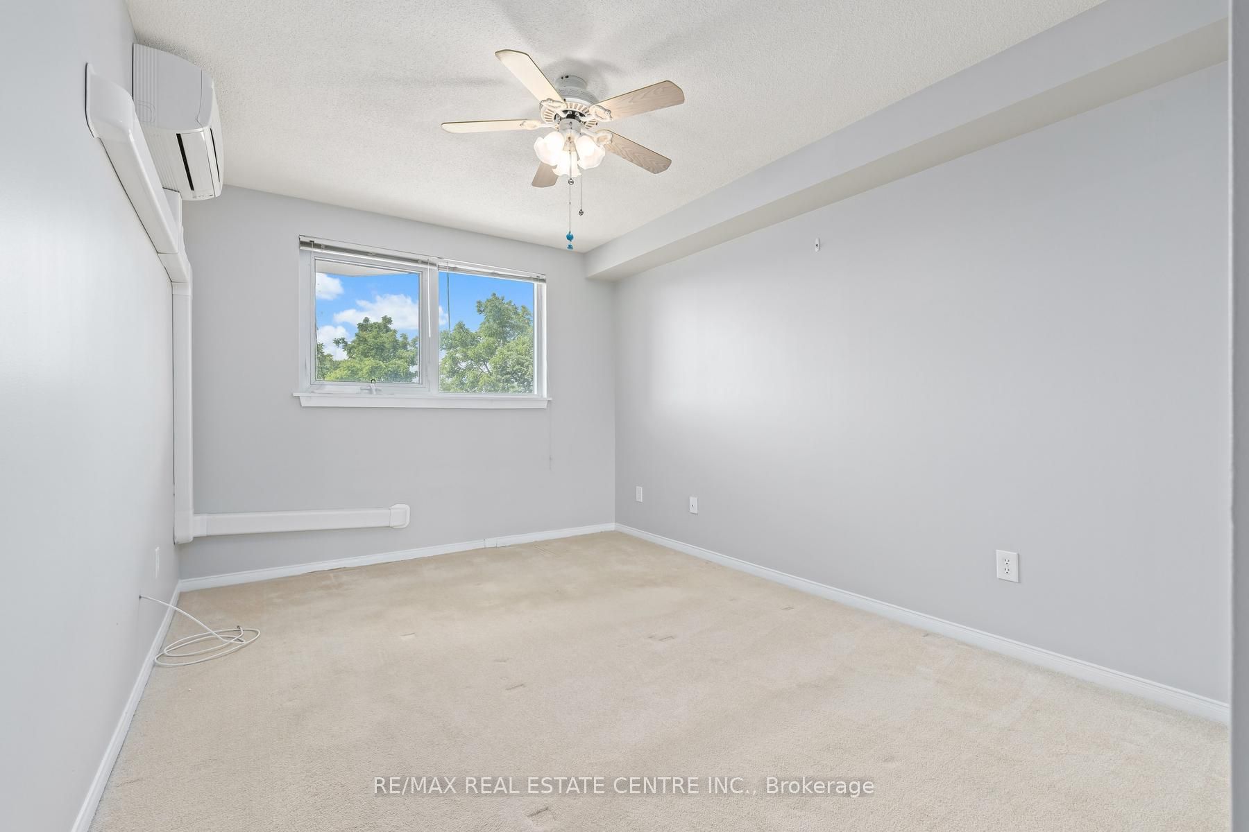 26 Hall Road 406 Property Photo 16